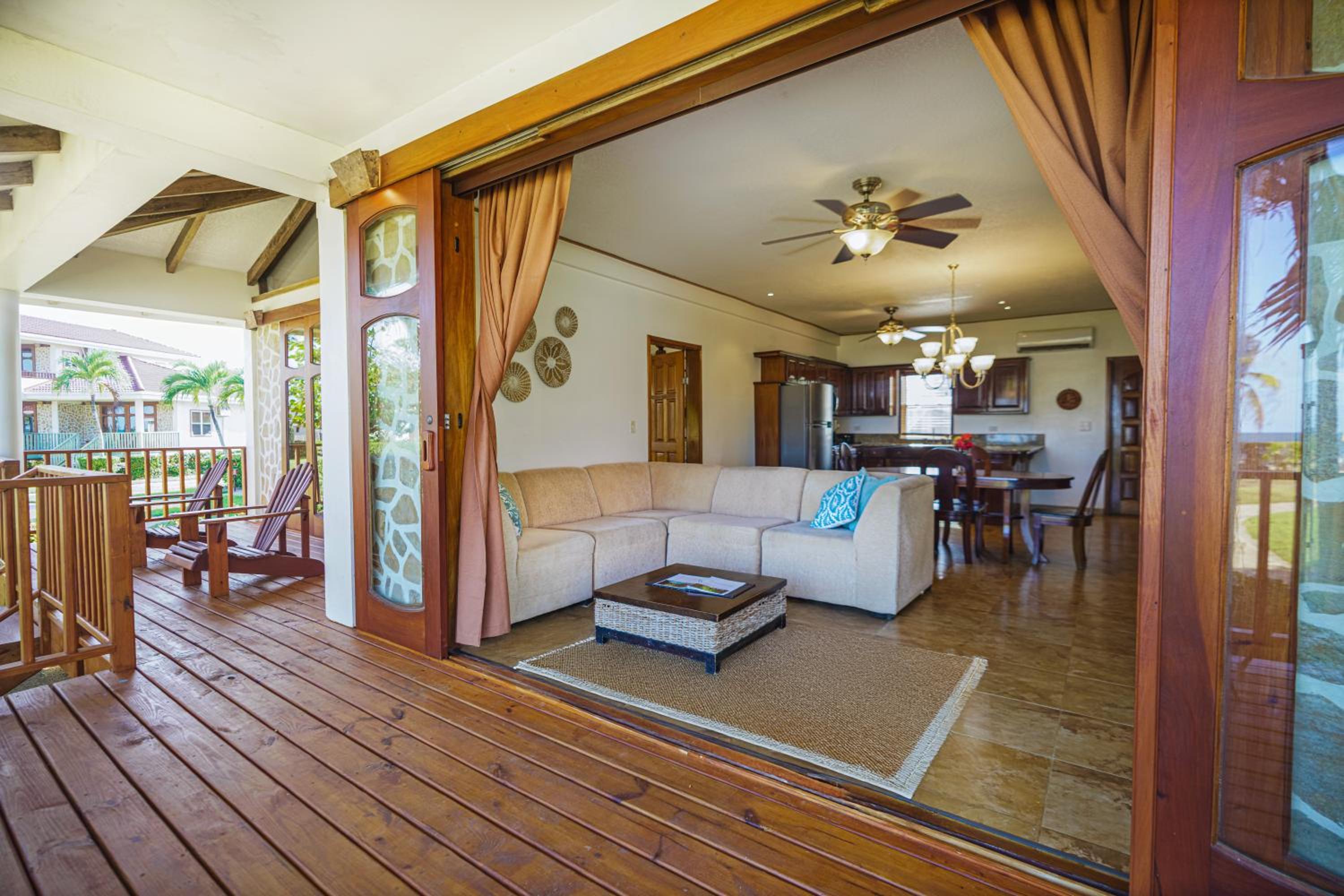 Superior Villa photo 3