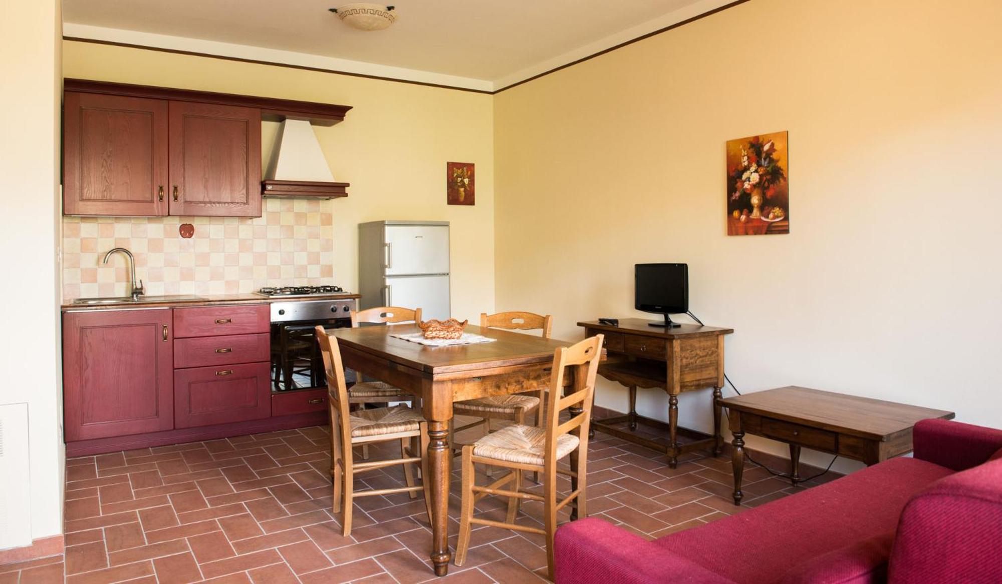 Deluxe One-Bedroom Apartment