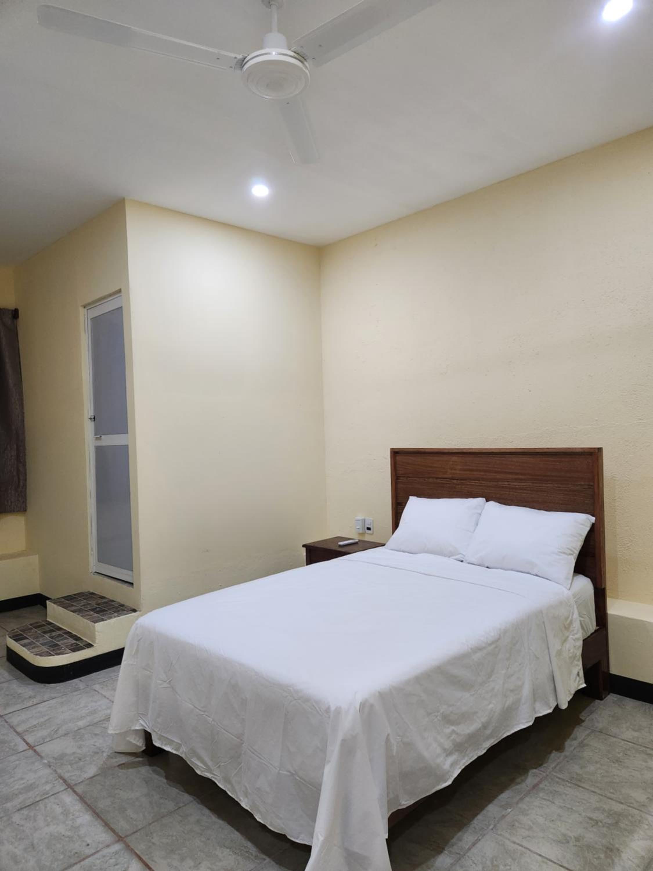 Double Room with Private Bathroom photo 1