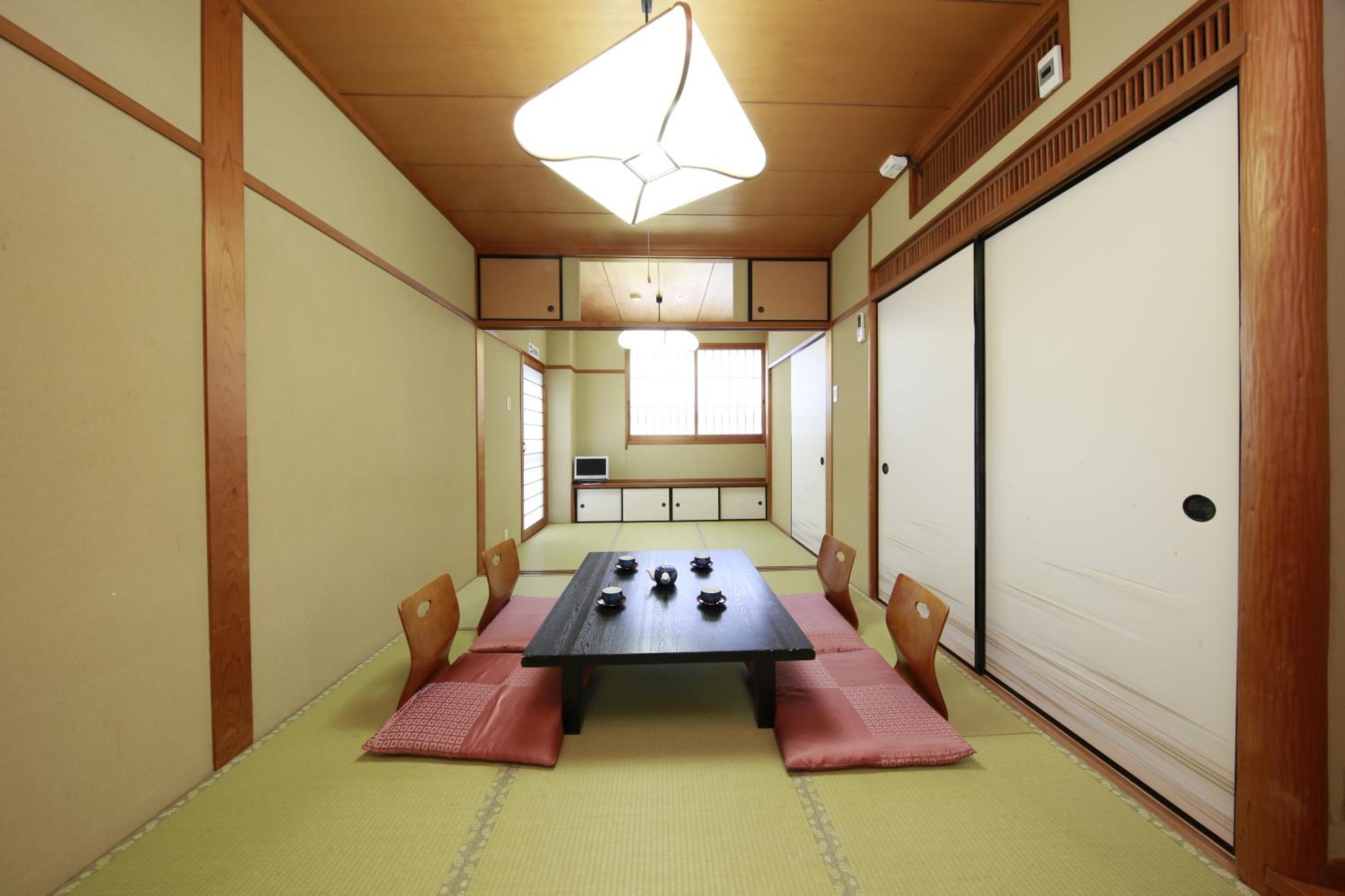 Japanese-Style Quadruple Room photo 1