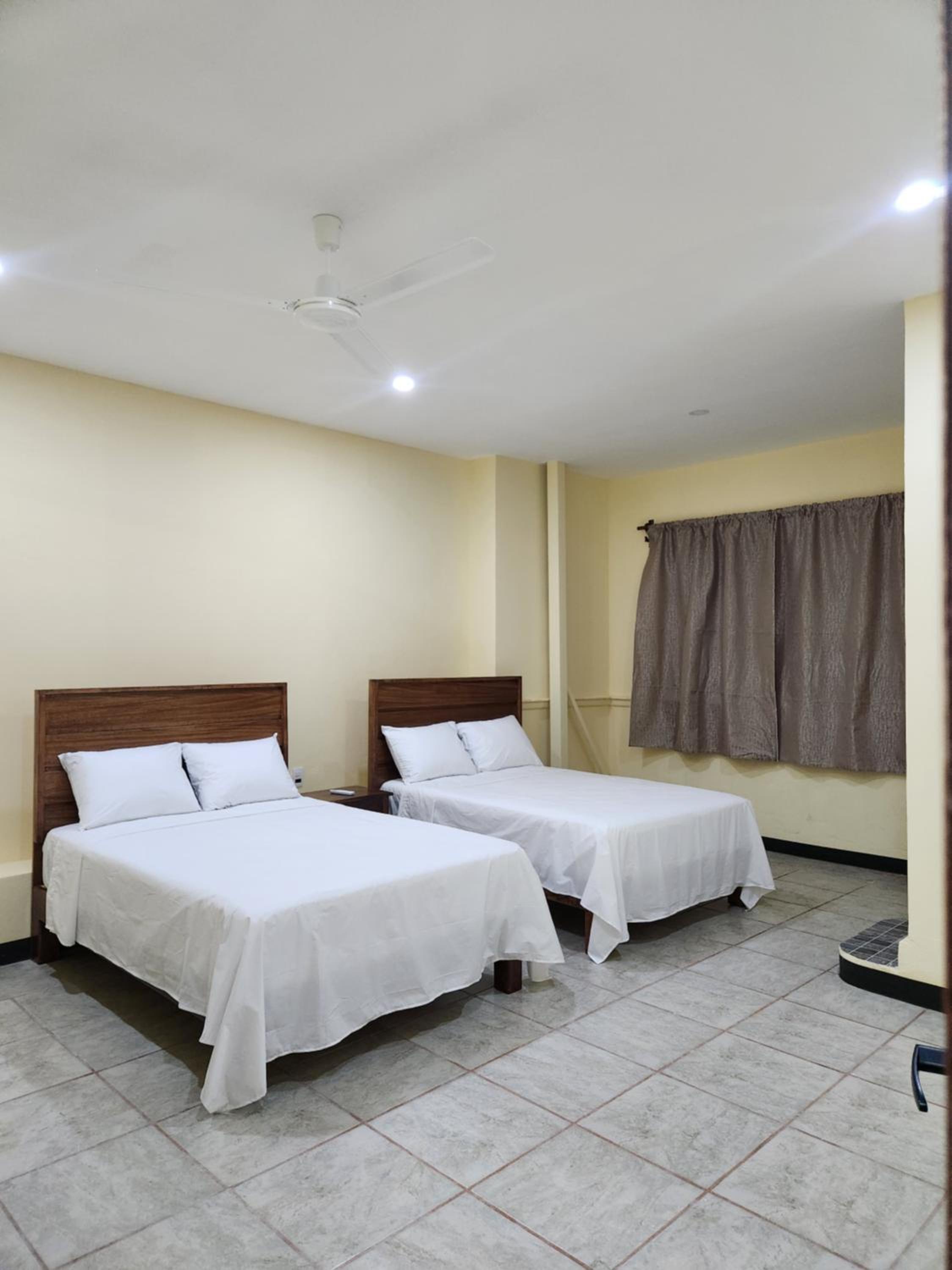 Twin Room with Private Bathroom photo 1