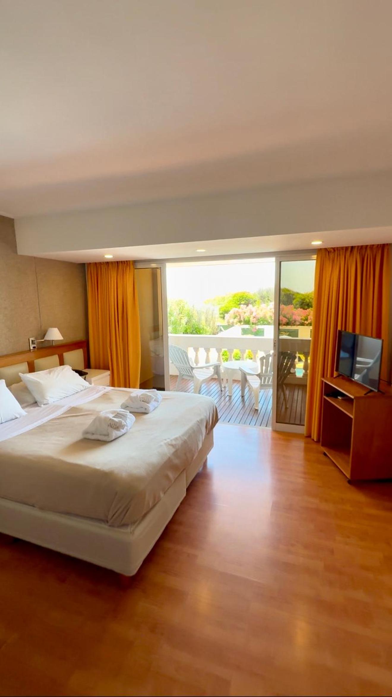 Studio Apartment with Sea View