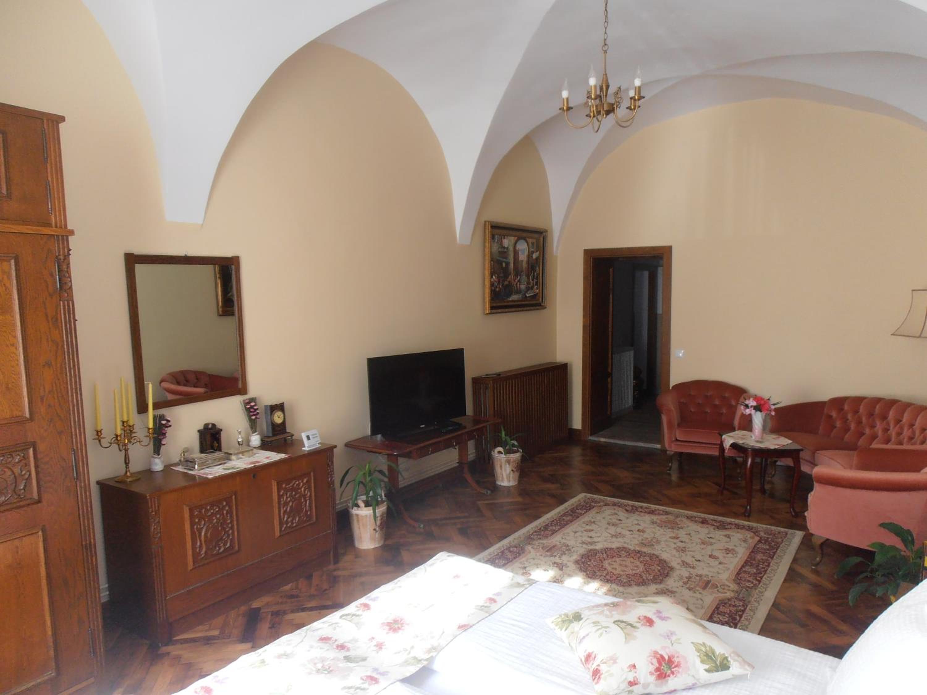 Apartment - Ground Floor - Photo 11