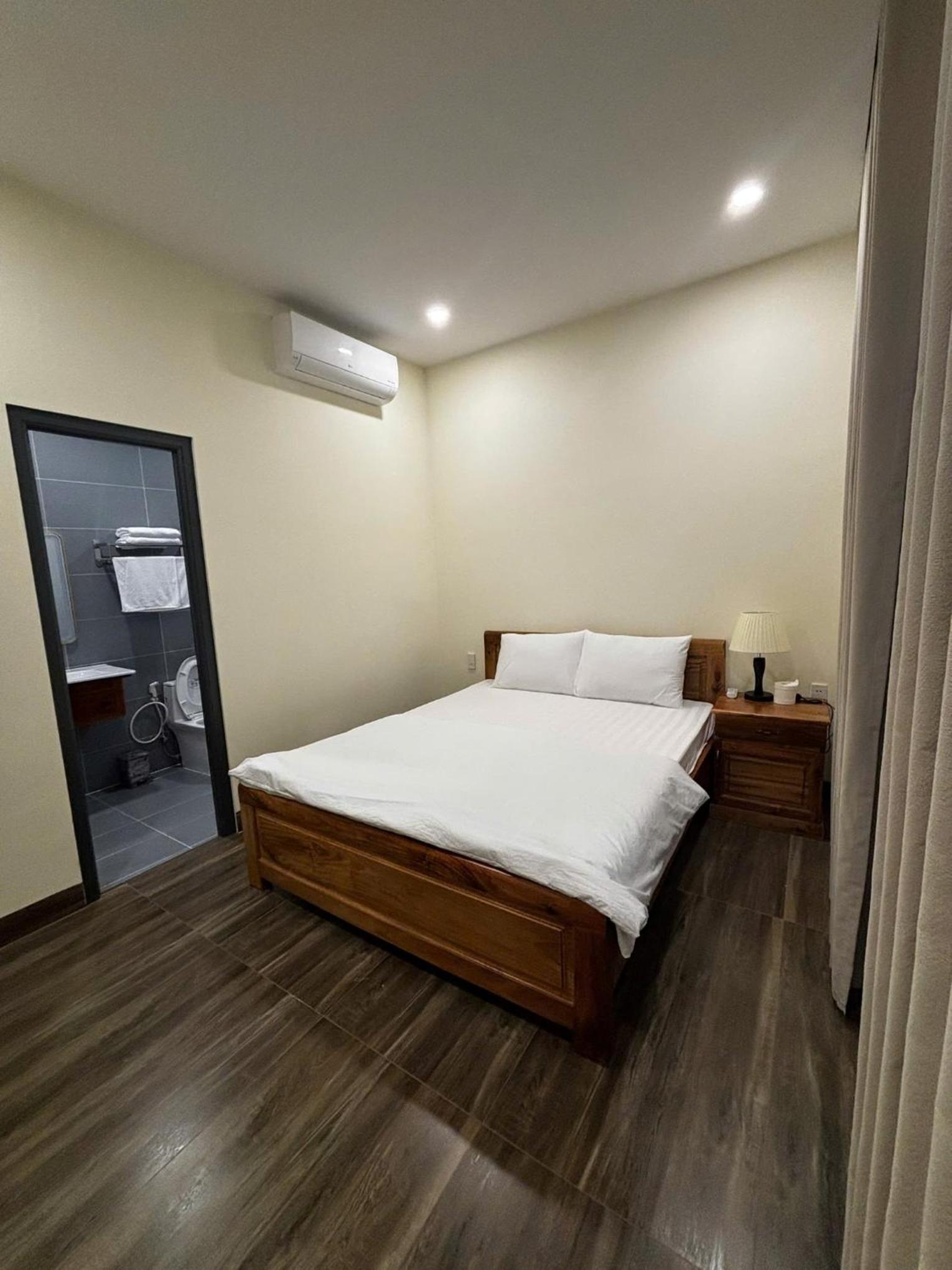 Apartment - Photo 2