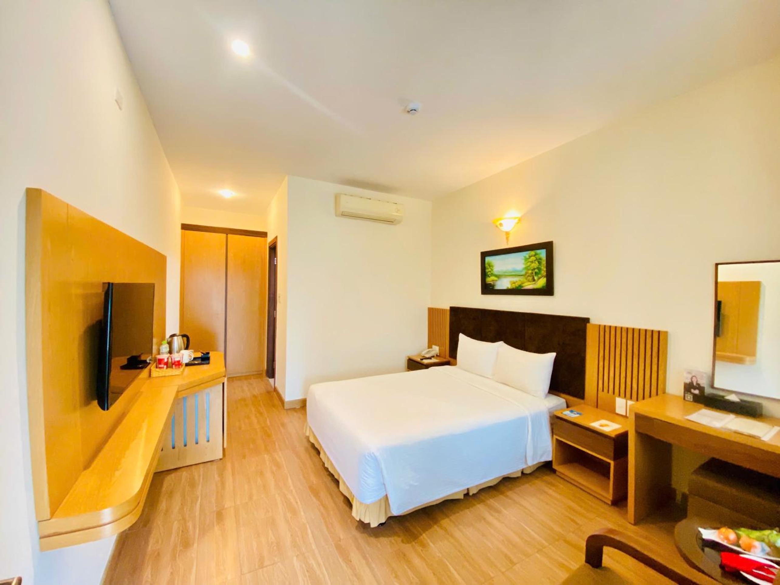 Superior Double or Twin Room photo 3