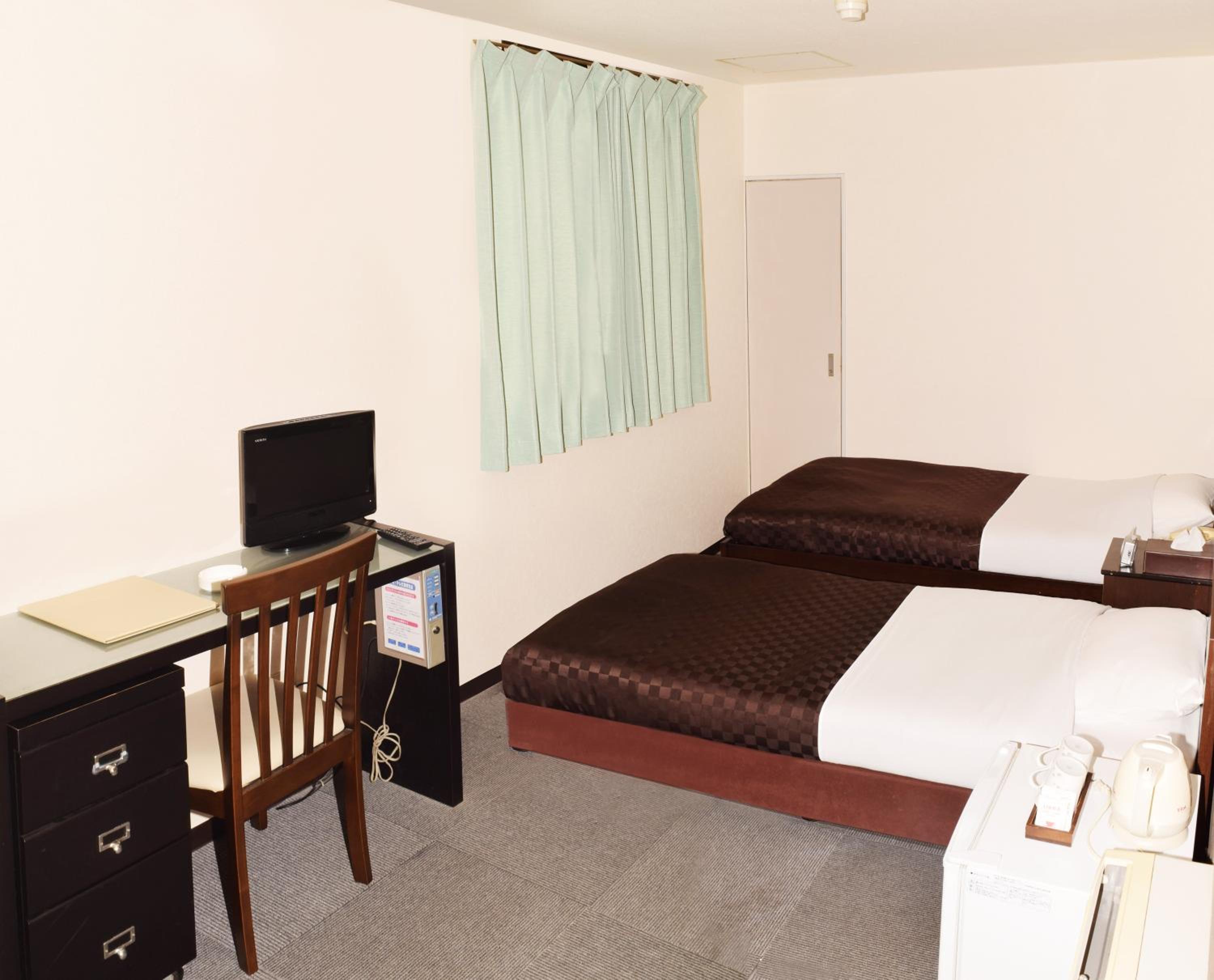 Standard Twin Room - Non-Smoking - Photo 1