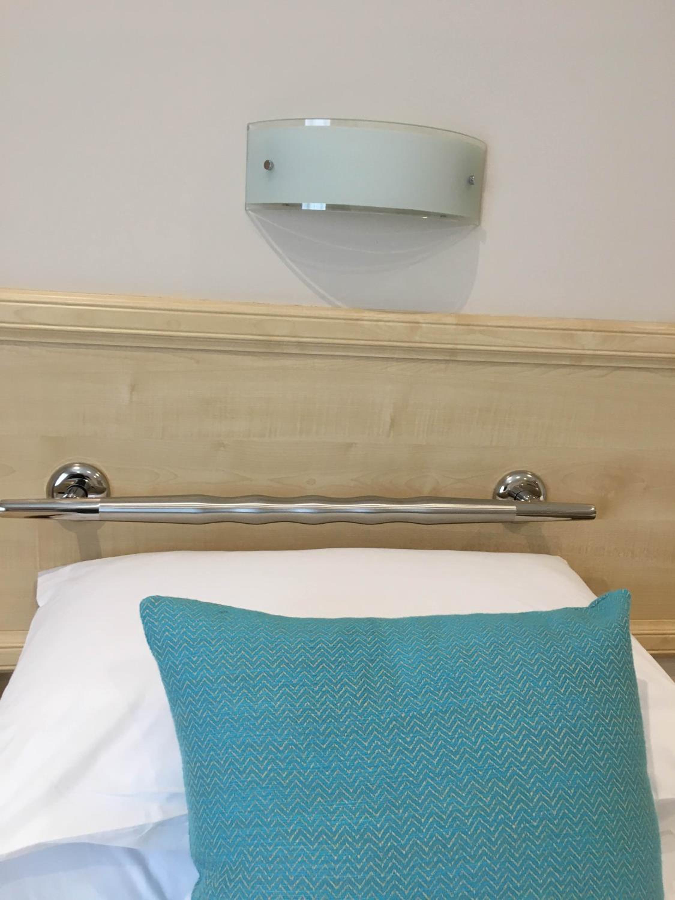 Double Room - Disability Access photo 3