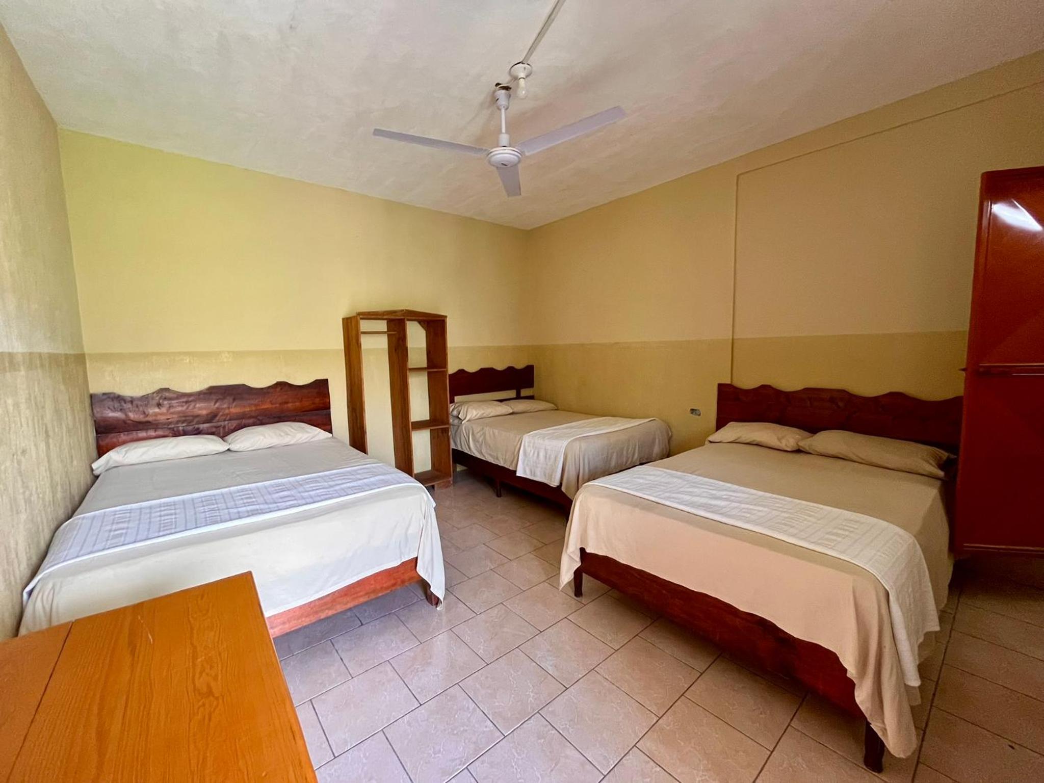 Standard Triple Room photo 2