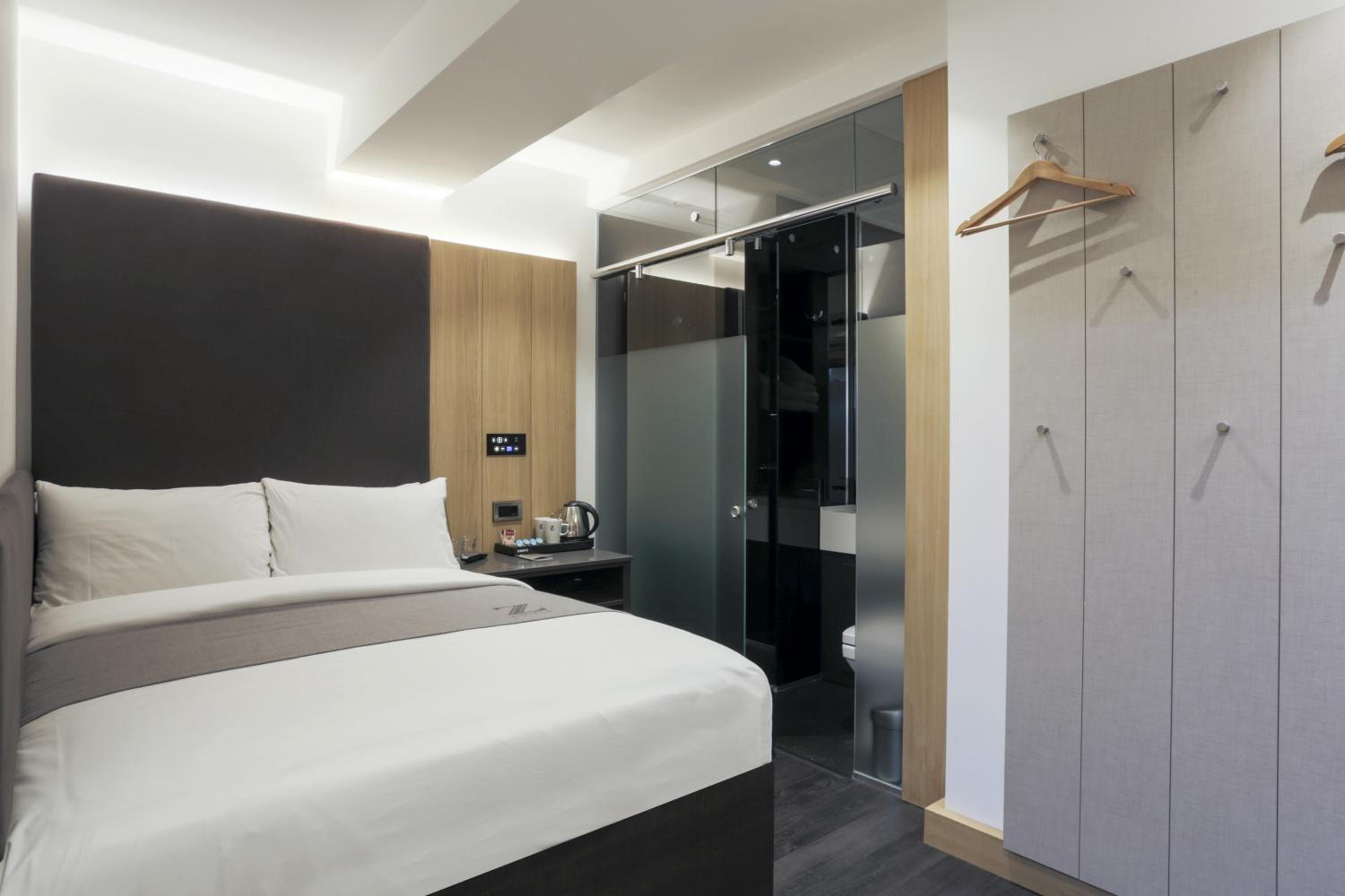 Double Room without Window photo 1