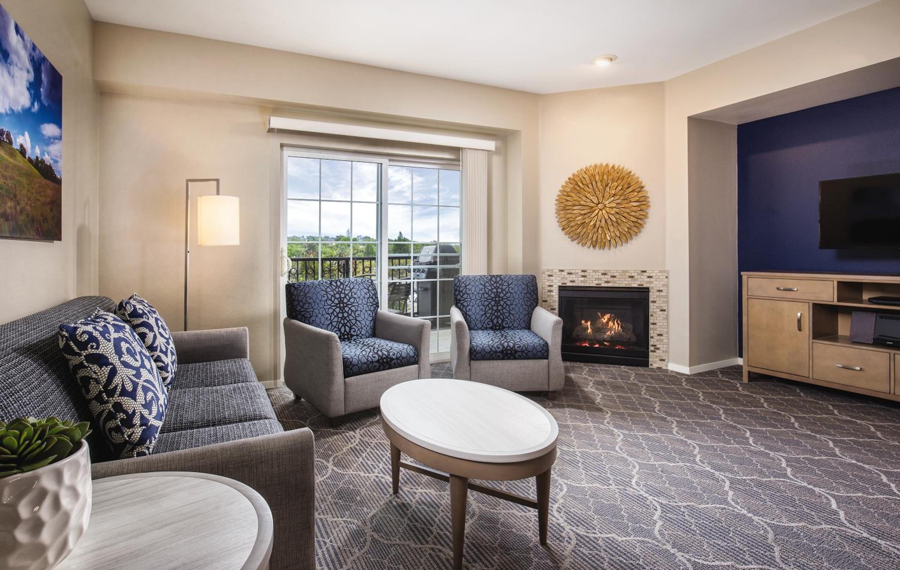 One bedroom Condo photo 2