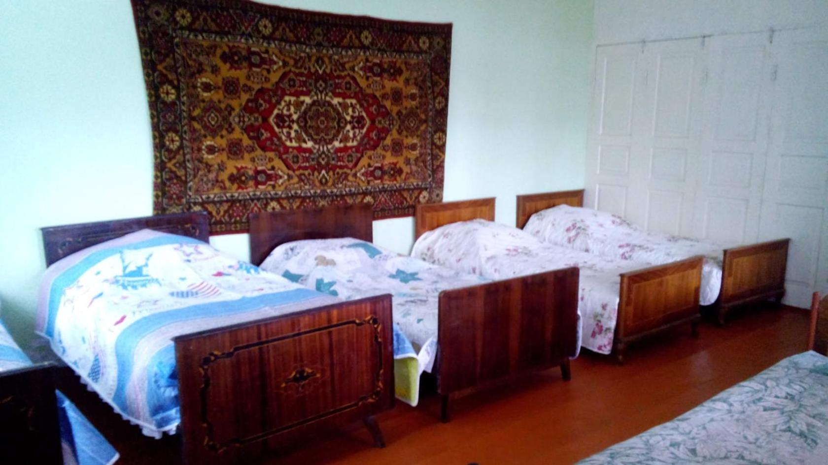 Bed in 6-Bed Male Dormitory Room photo 1
