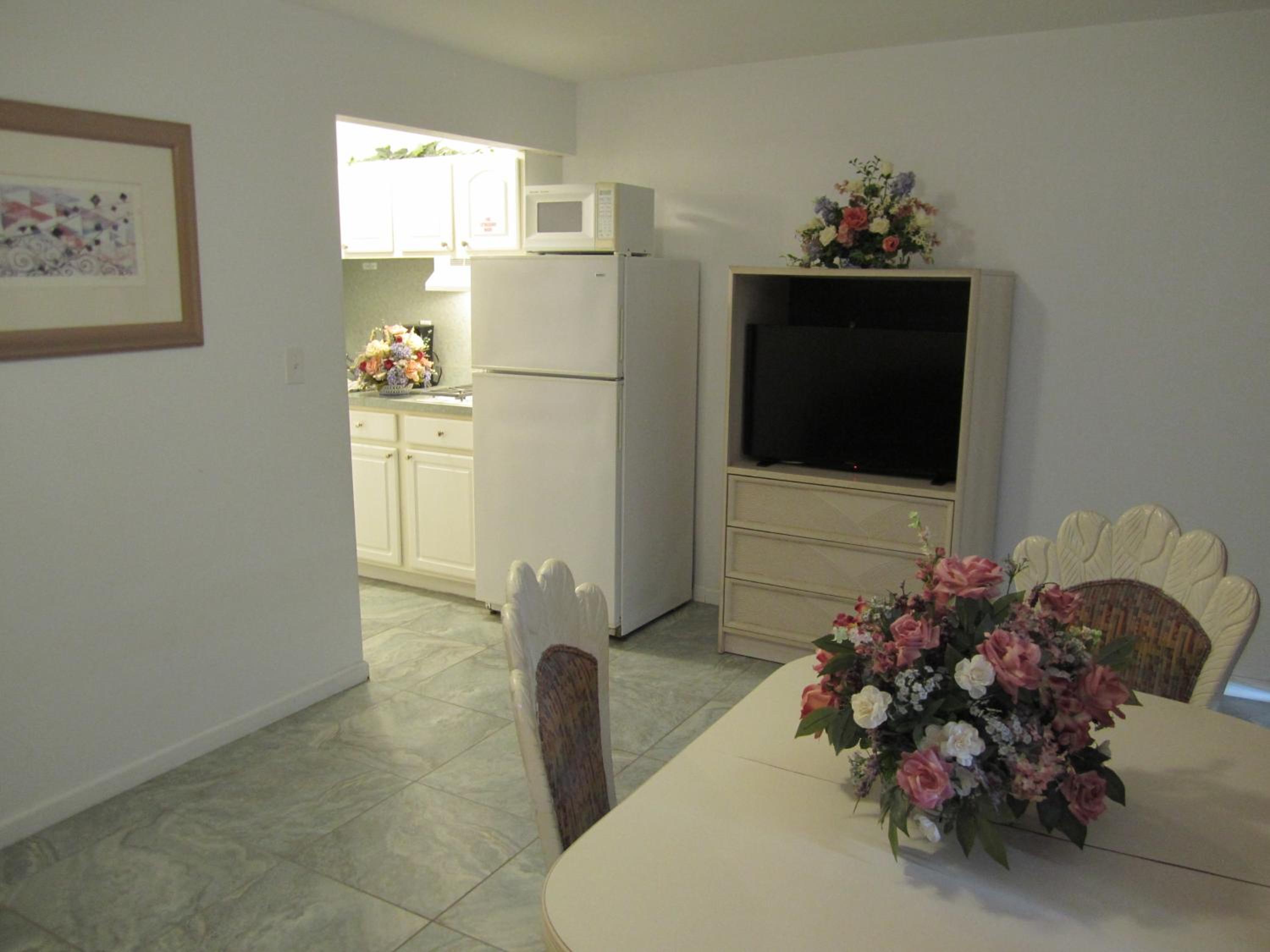 Family Room photo 2