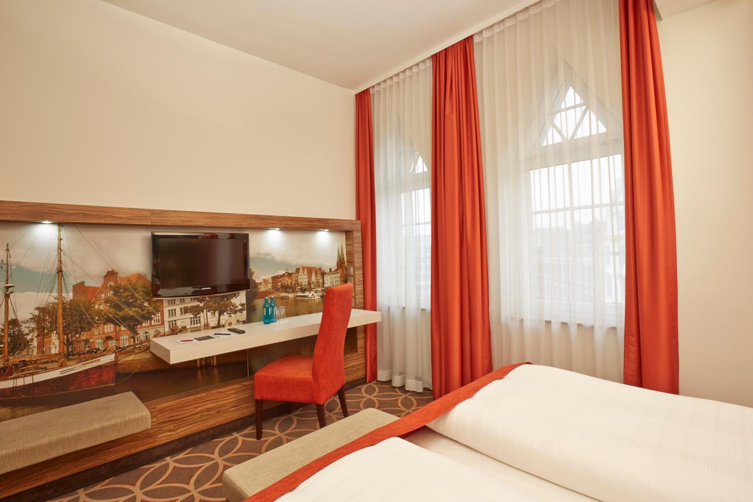 Standard Double Room - Photo 1