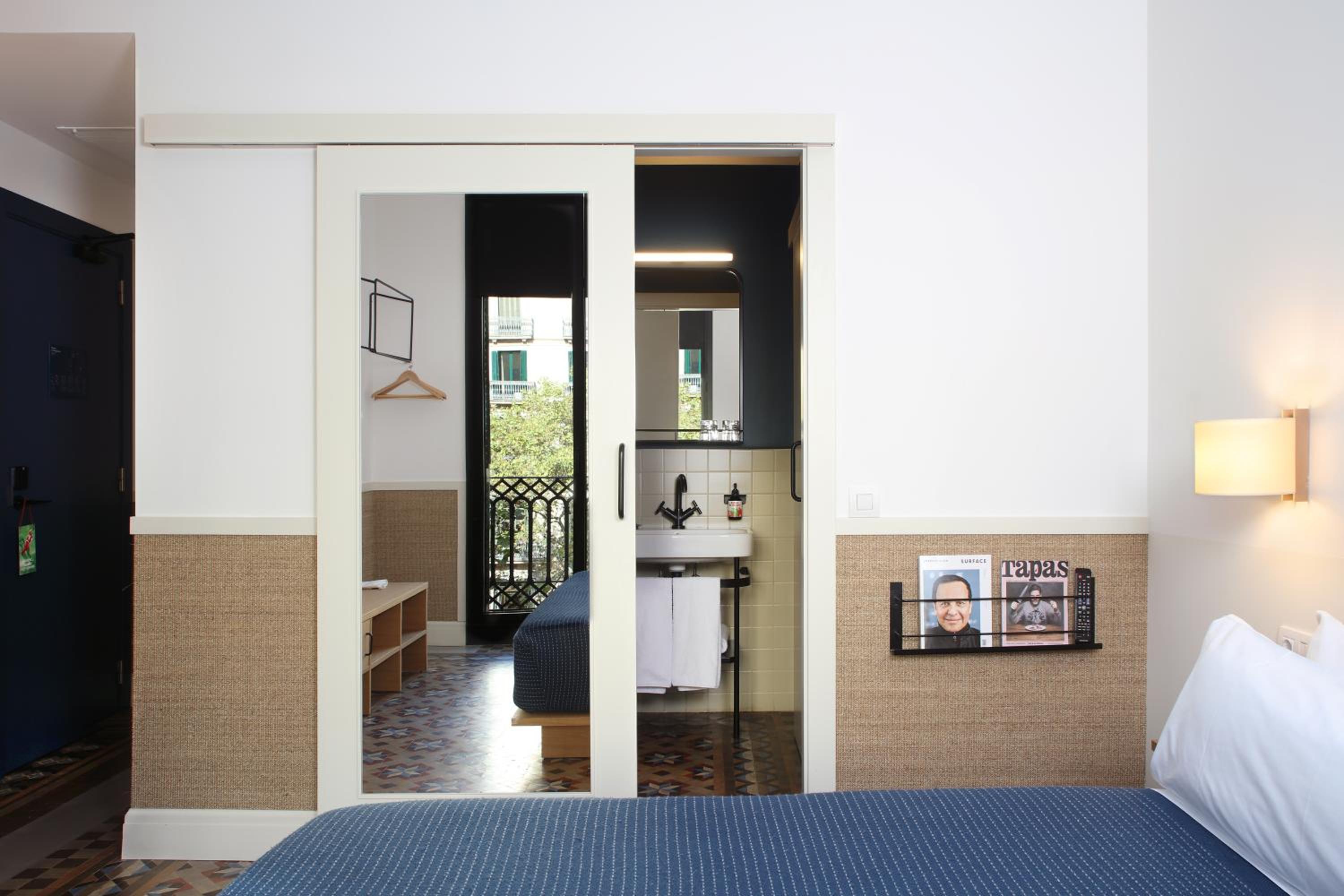 Double Room with Street View photo 2