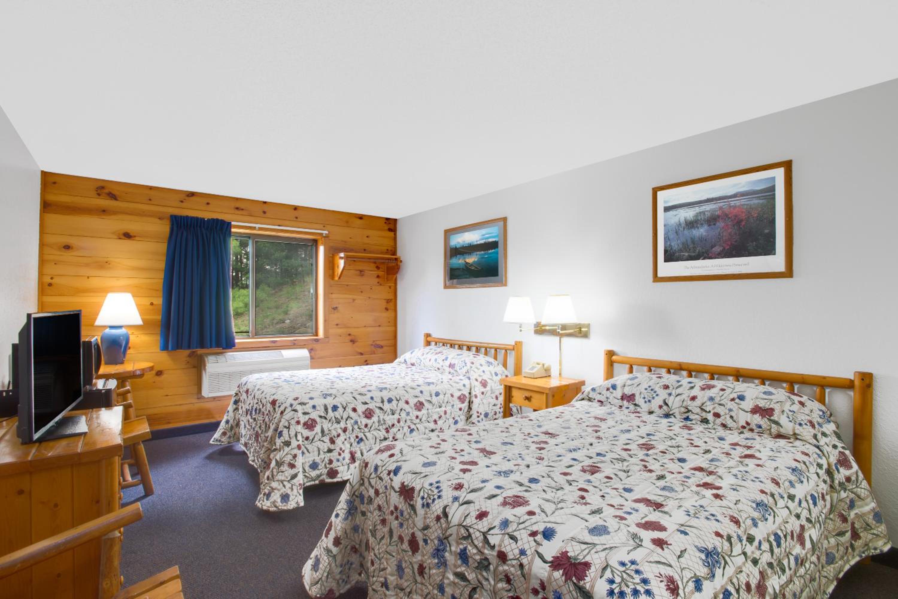 Room with Two Double Beds - Non-Smoking - Photo 2