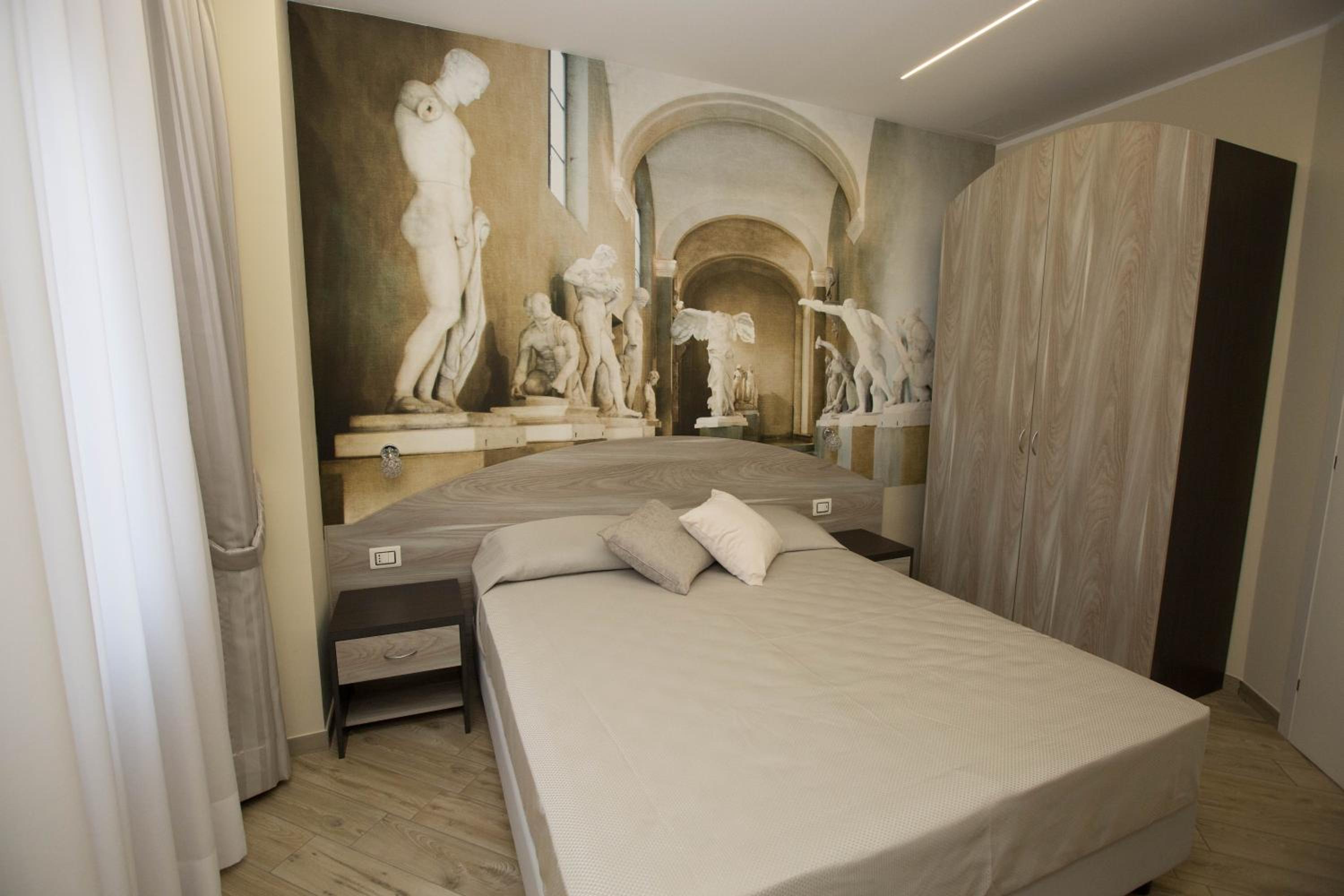 Deluxe Double Room - Photo 4