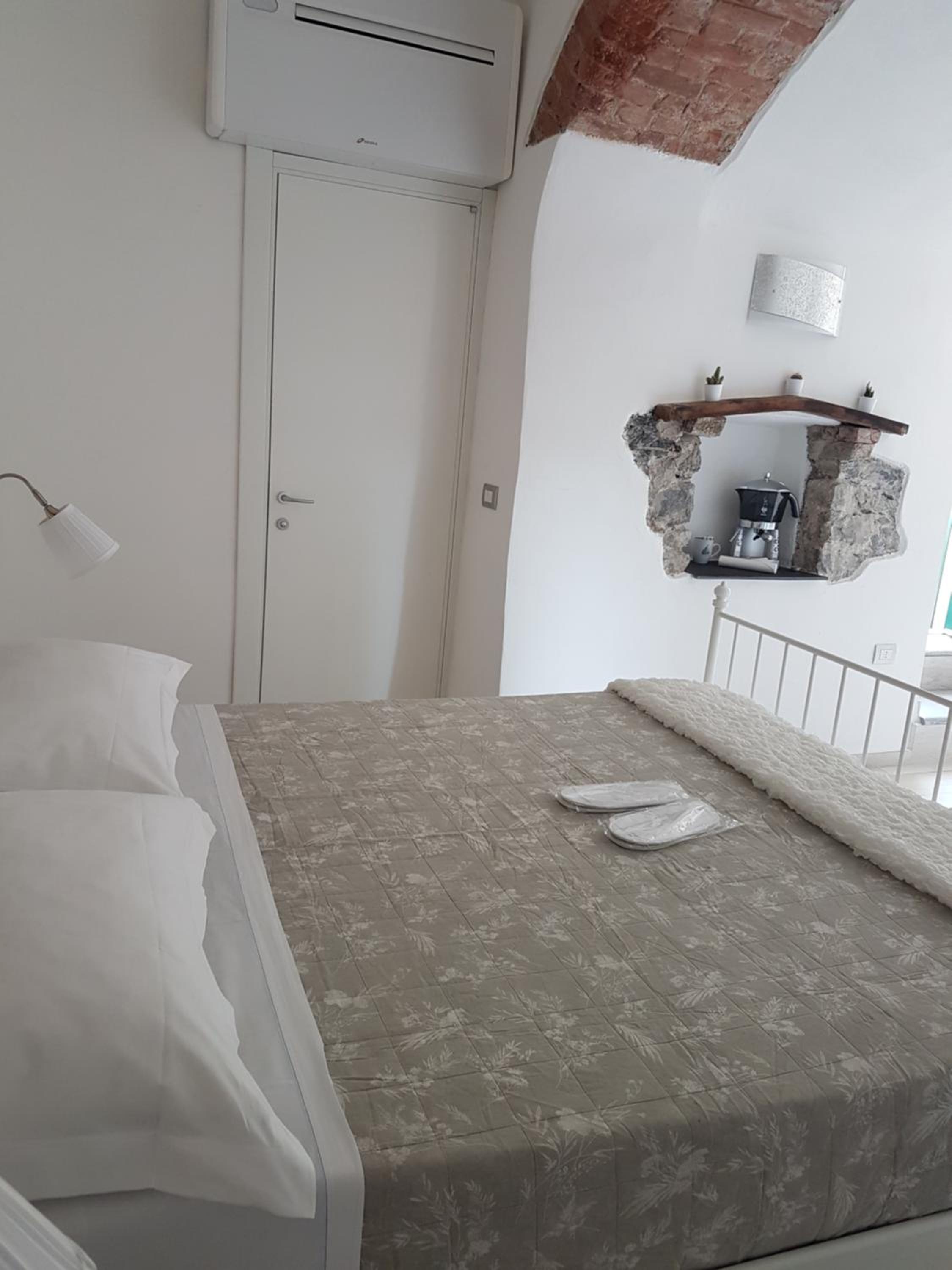 Deluxe Double Room  - Photo 25