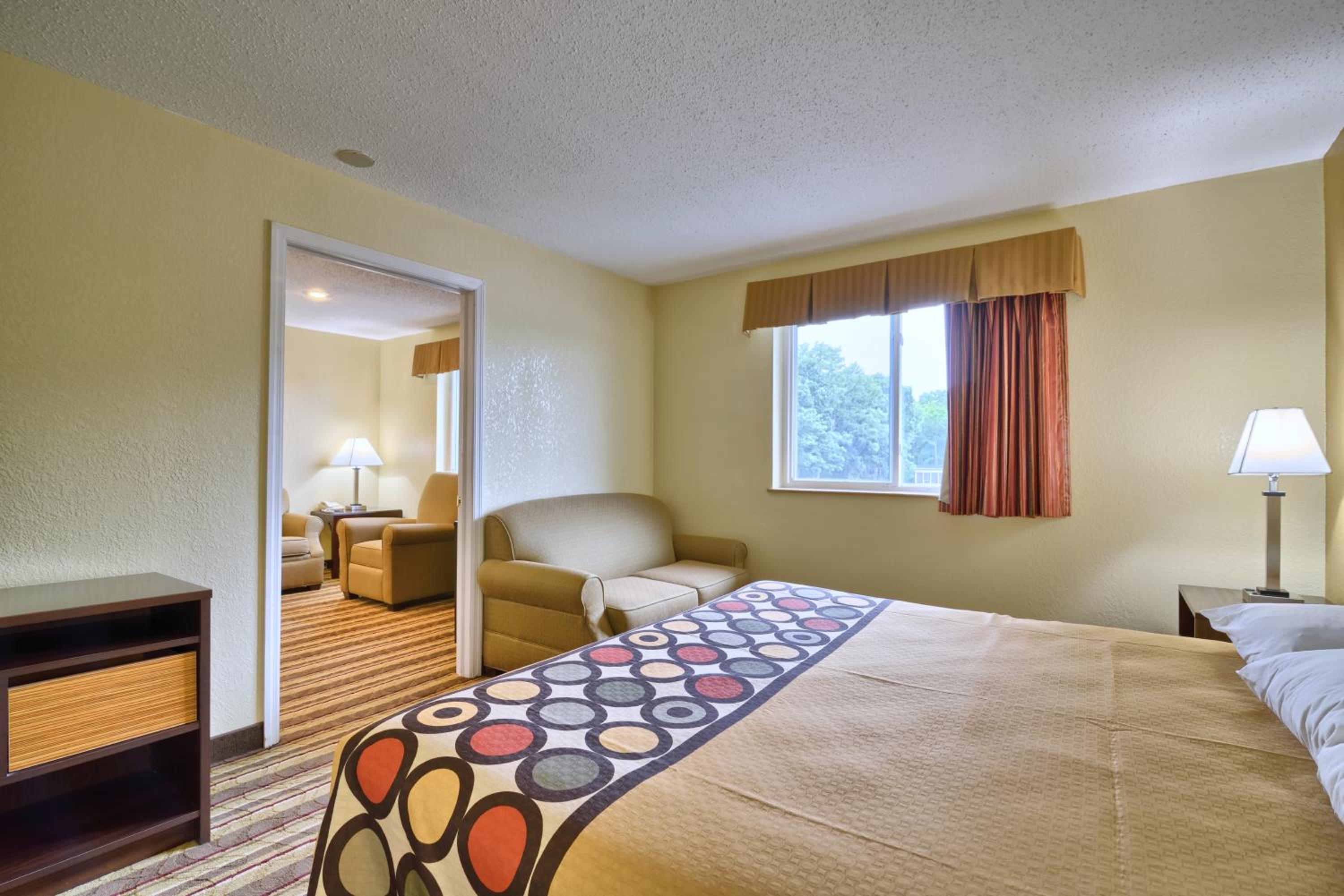 King Suite with One Queen Sofa Bed - Non-Smoking - Photo 10