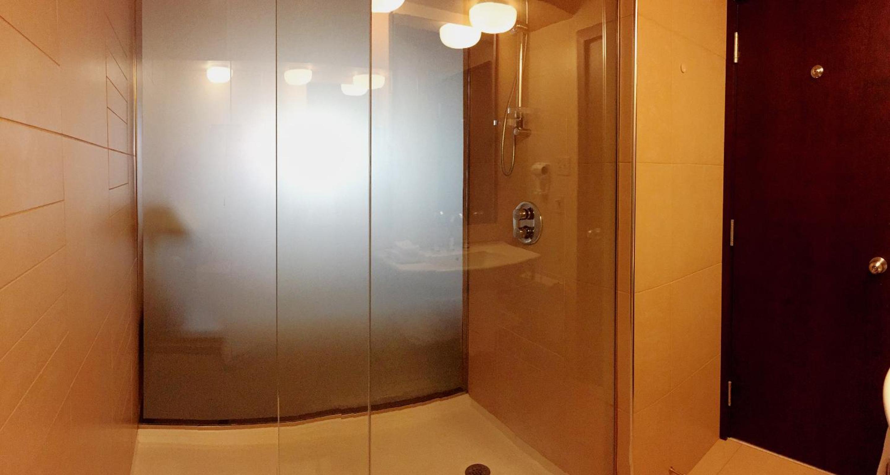 King Suite photo 2