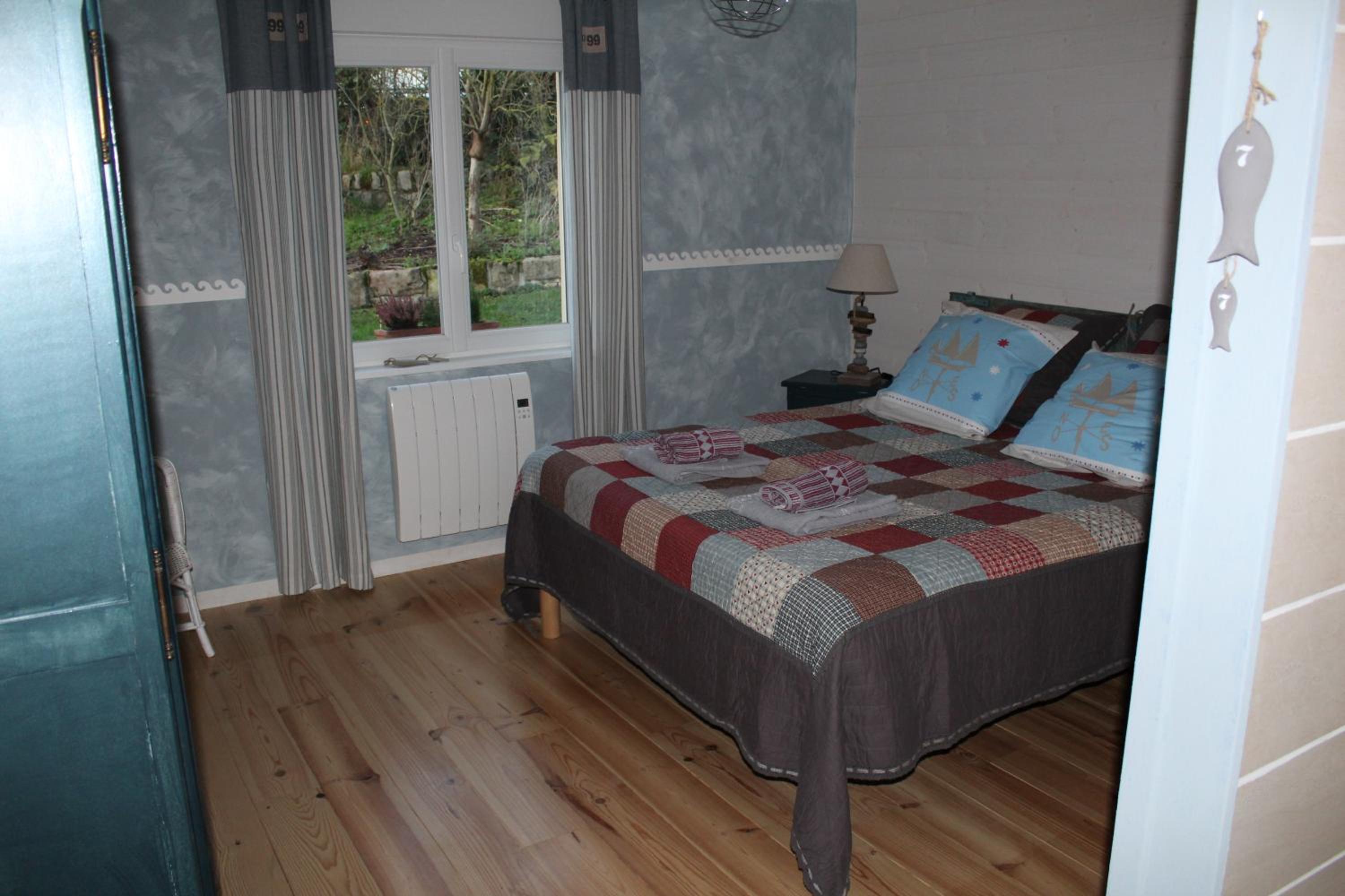 Three-Bedroom House photo 2