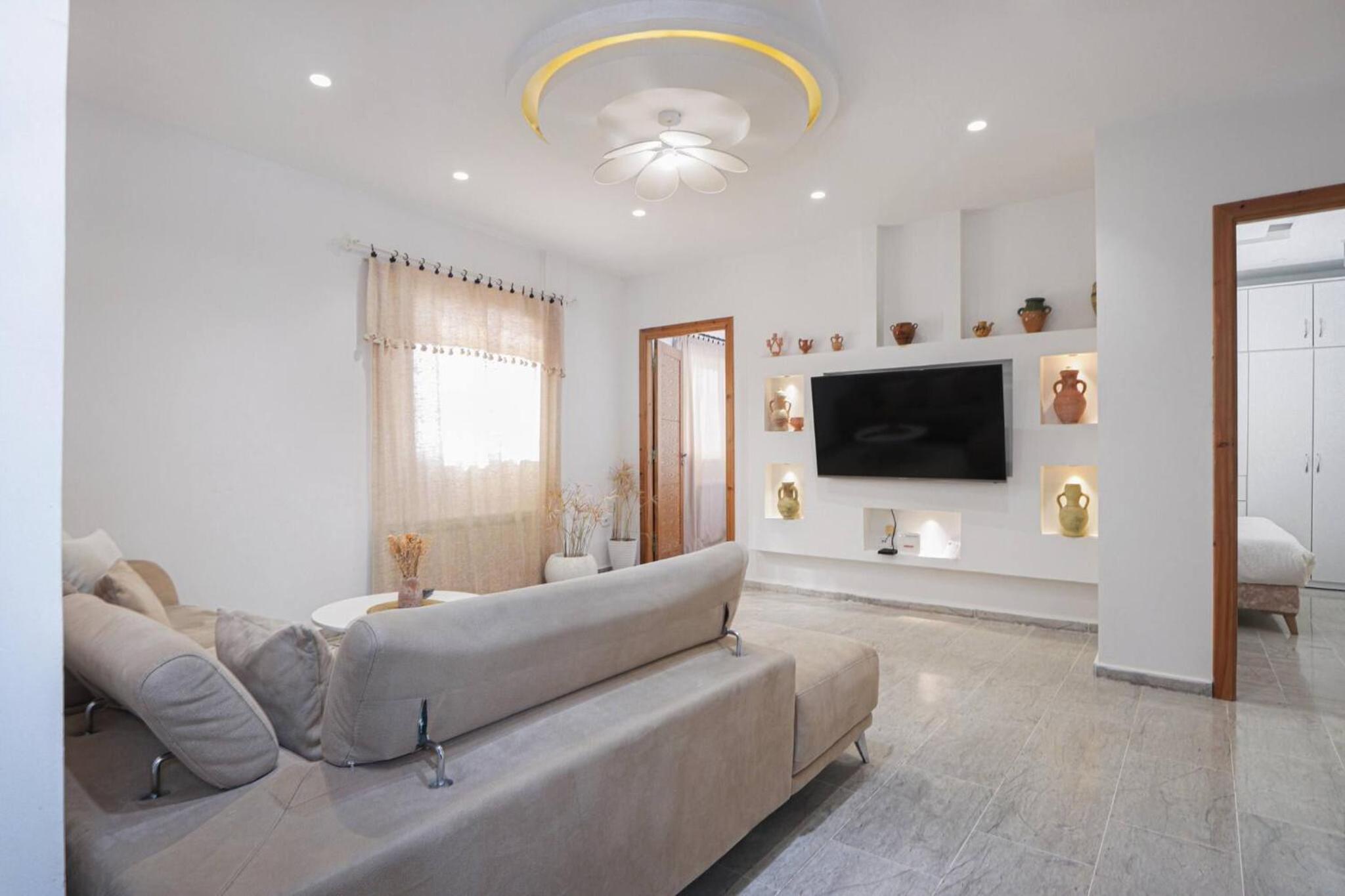 Apartment photo 3