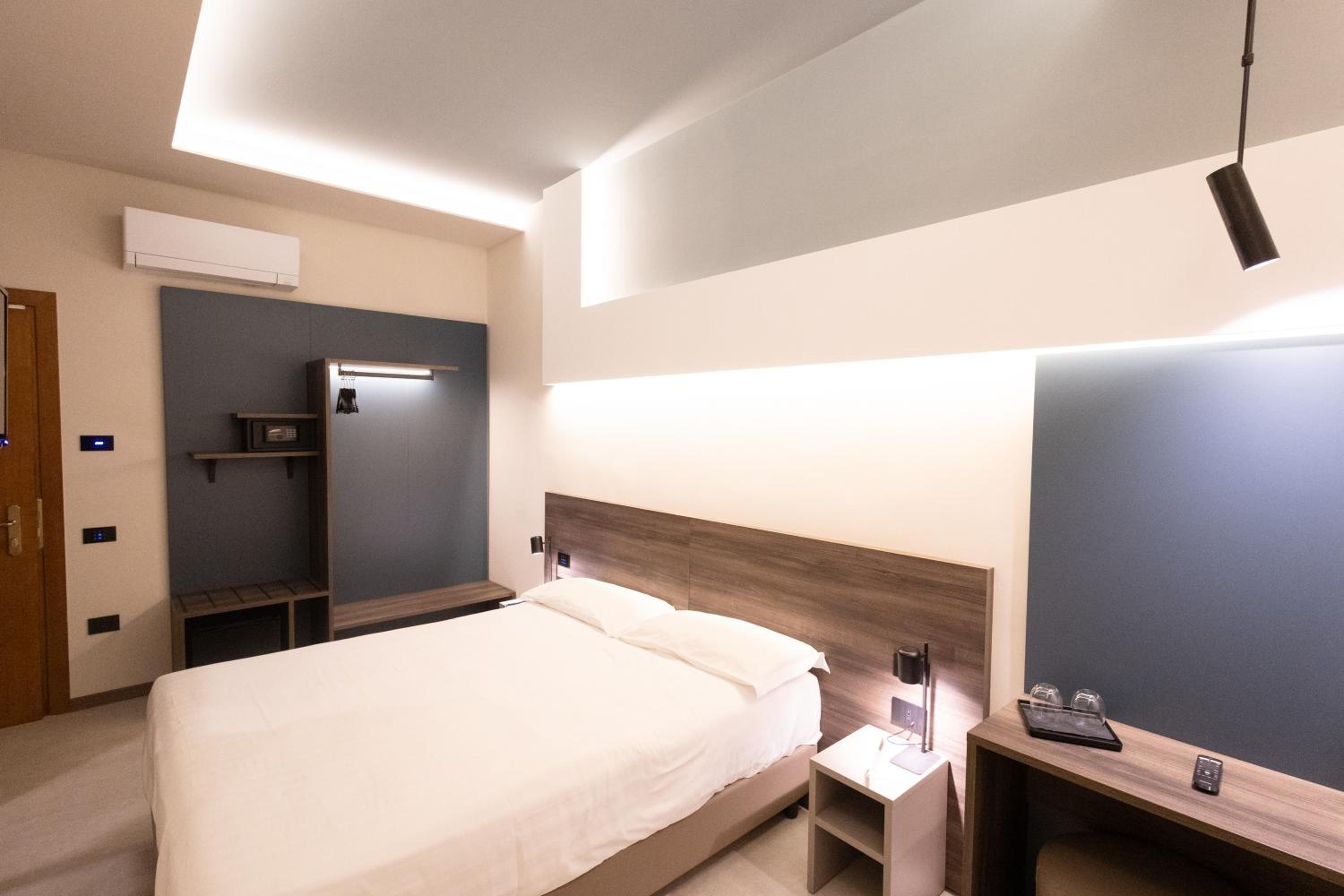 Superior Double or Twin Room photo 1