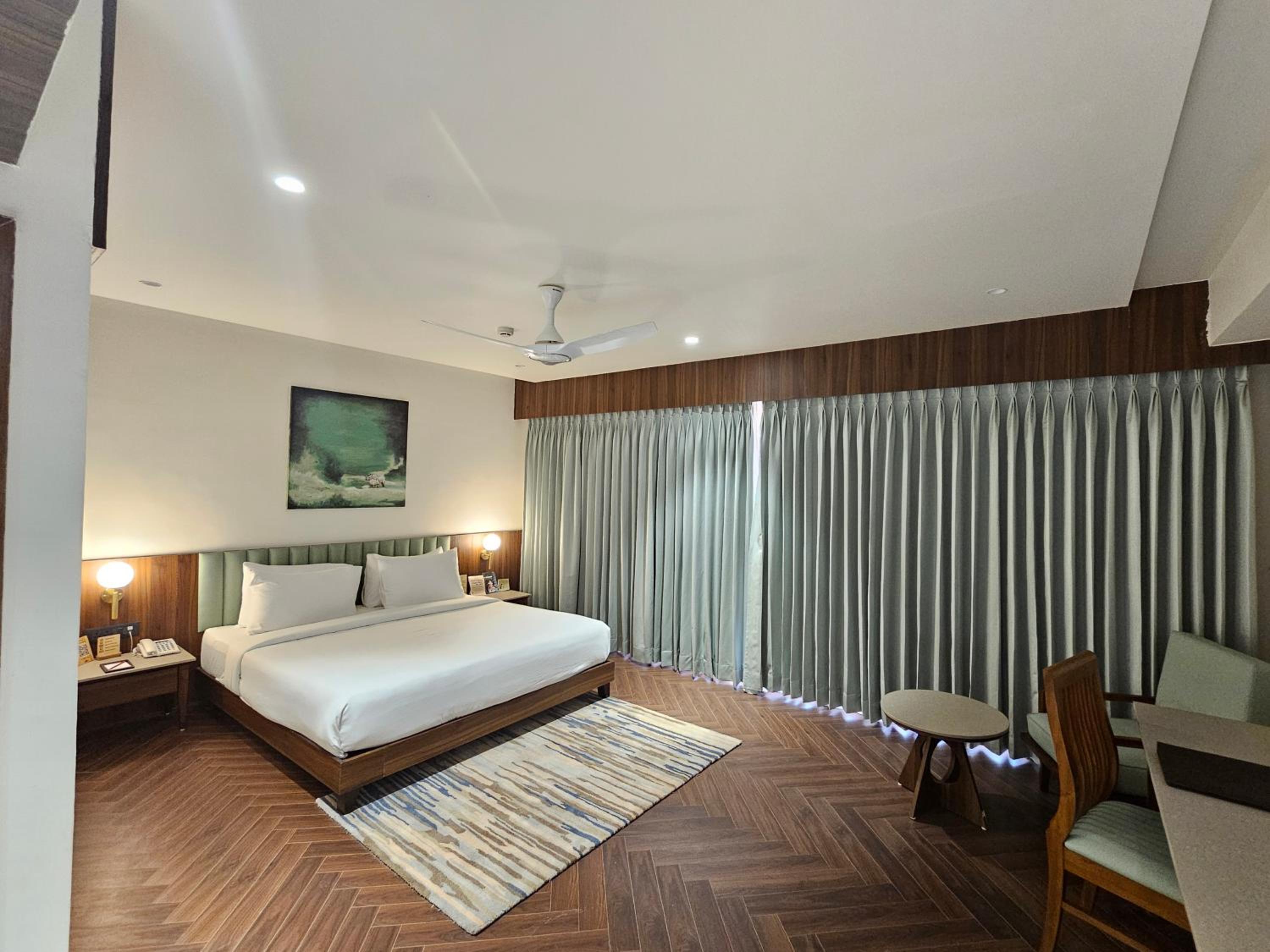 Suite with Garden View photo 2
