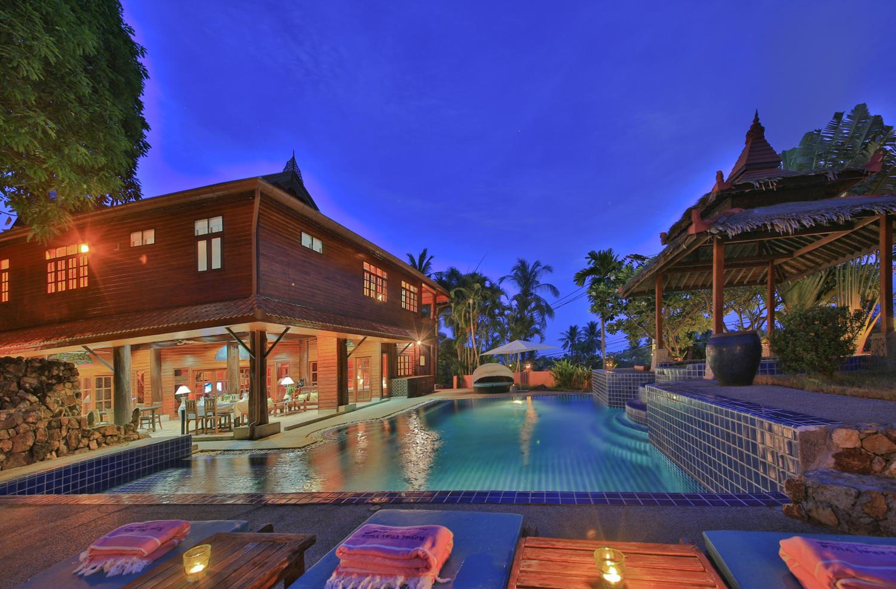 Four-Bedroom Villa photo 2