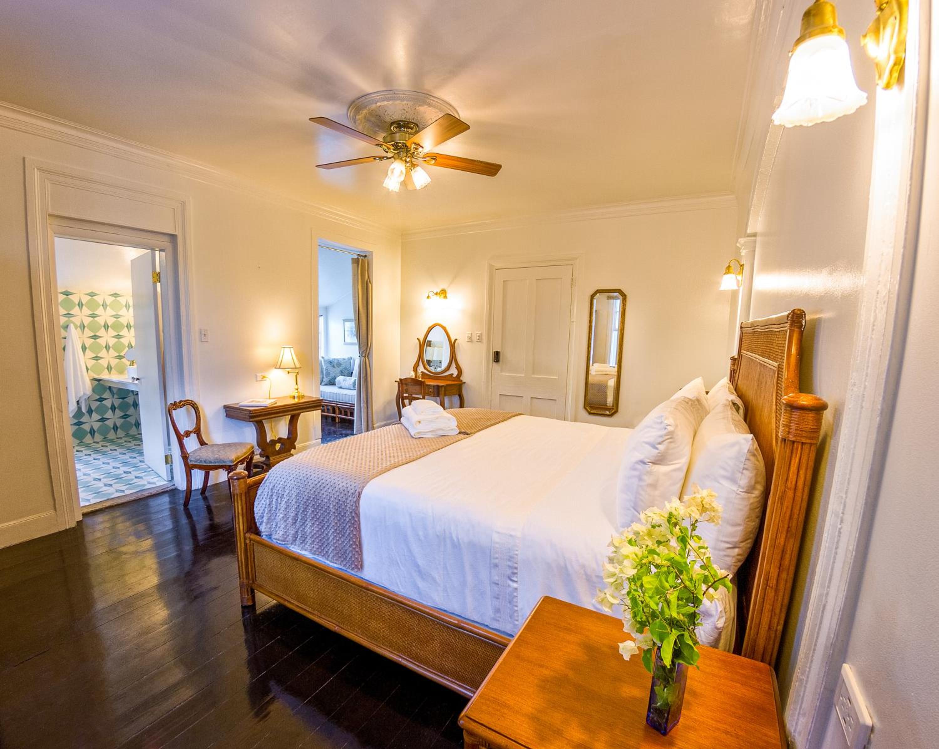 Executive Suite photo 2
