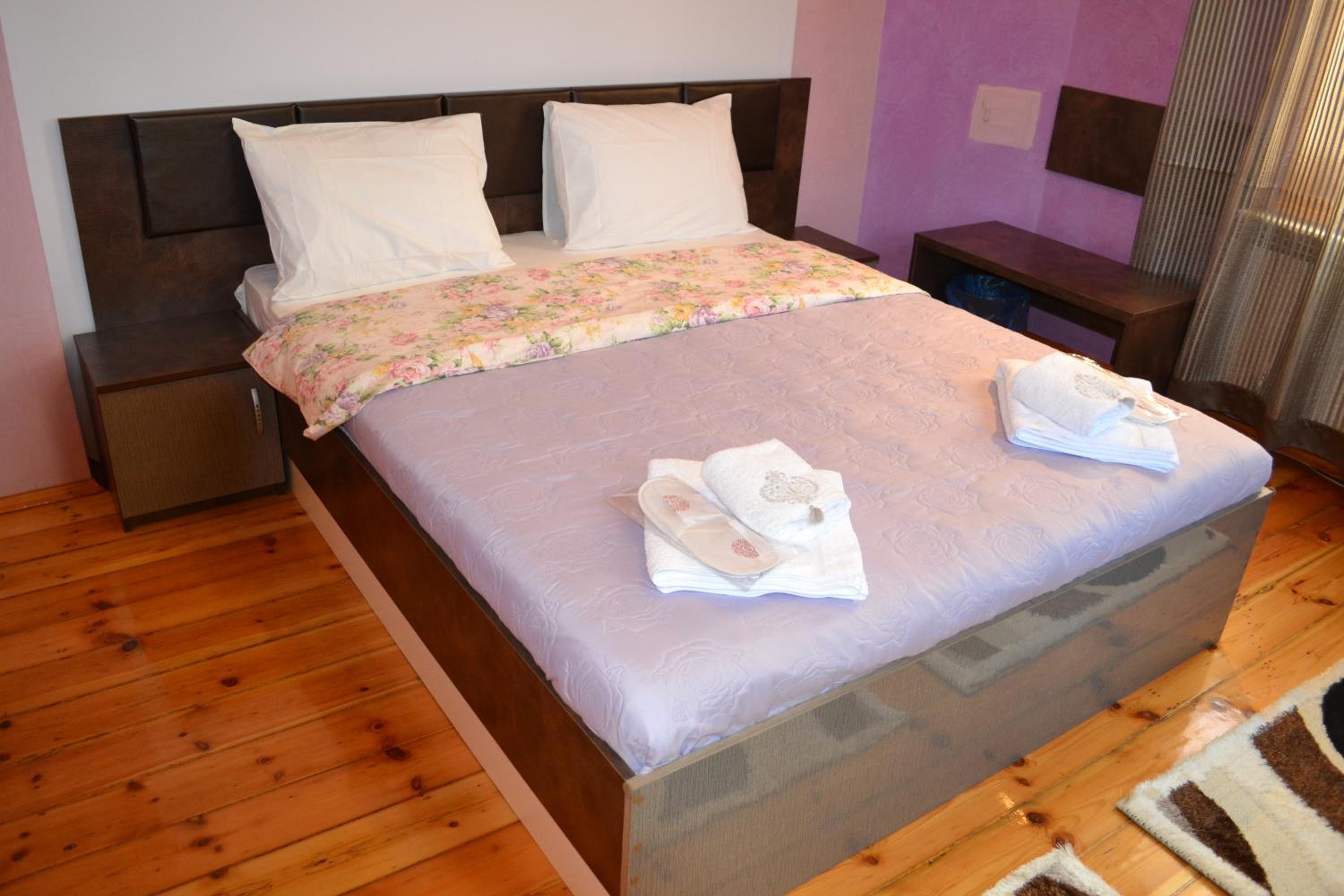 Standard Double Room with Shared Bathroom