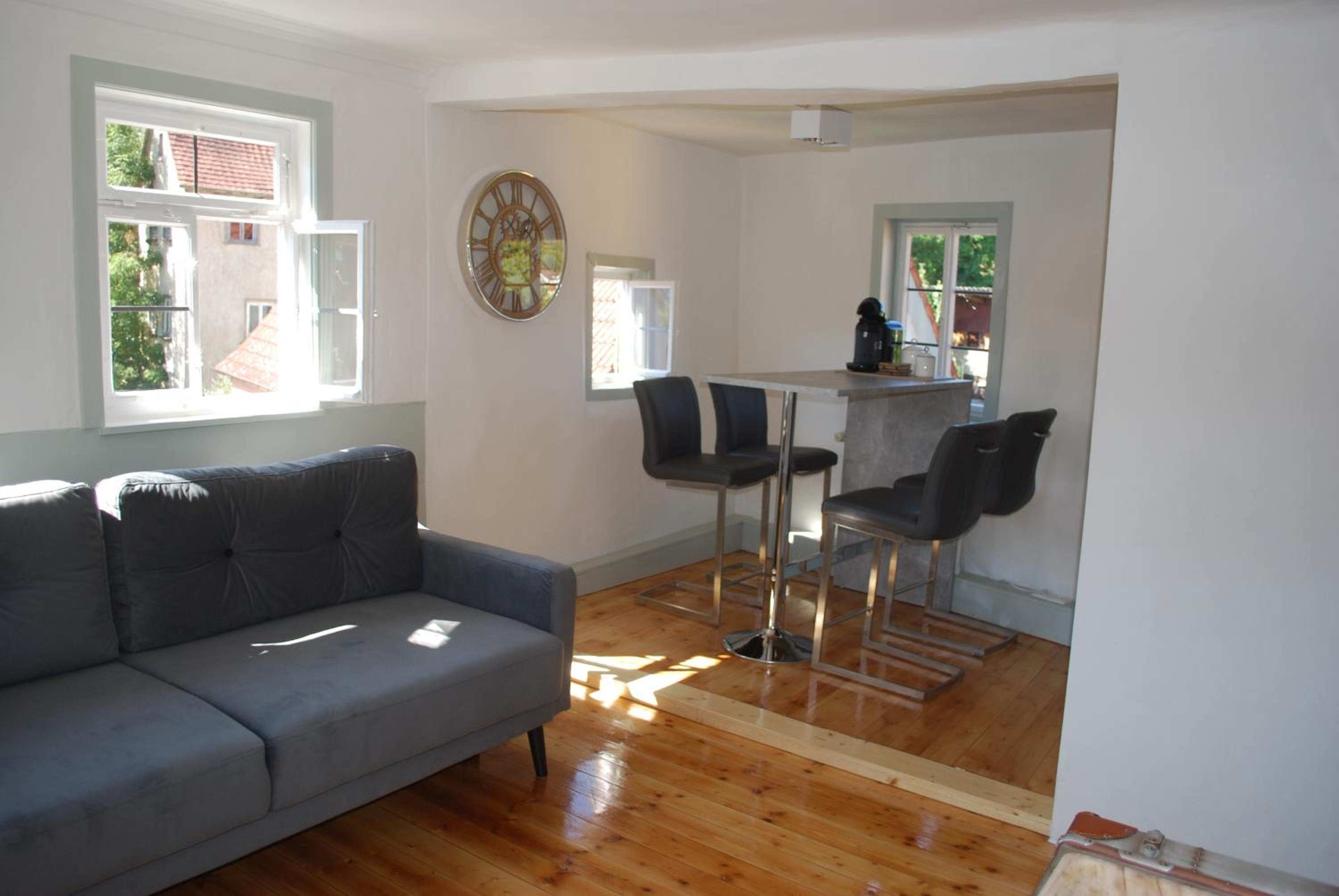 Apartment - Split Level photo 2