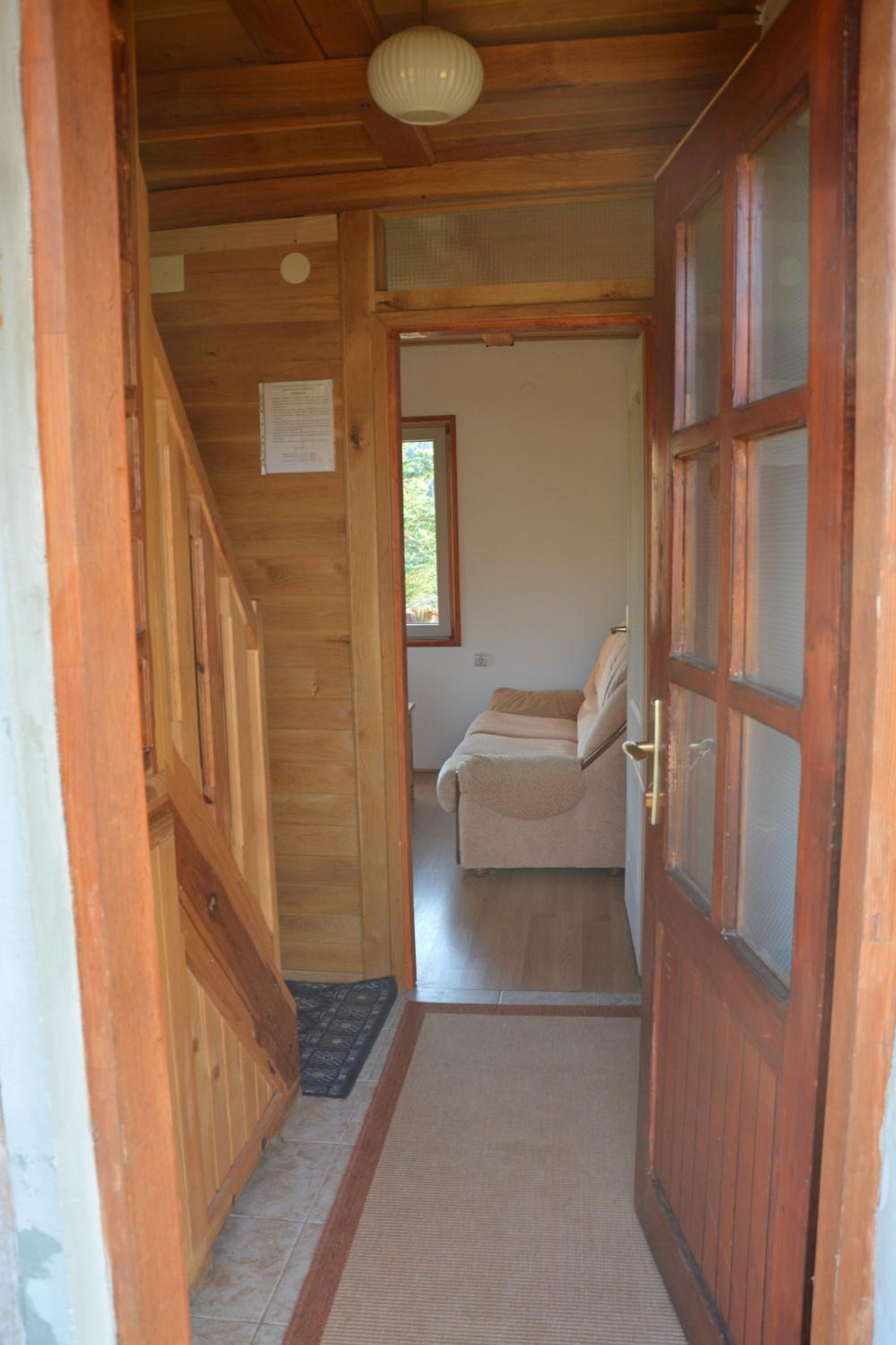 Apartment with Mountain View photo 3
