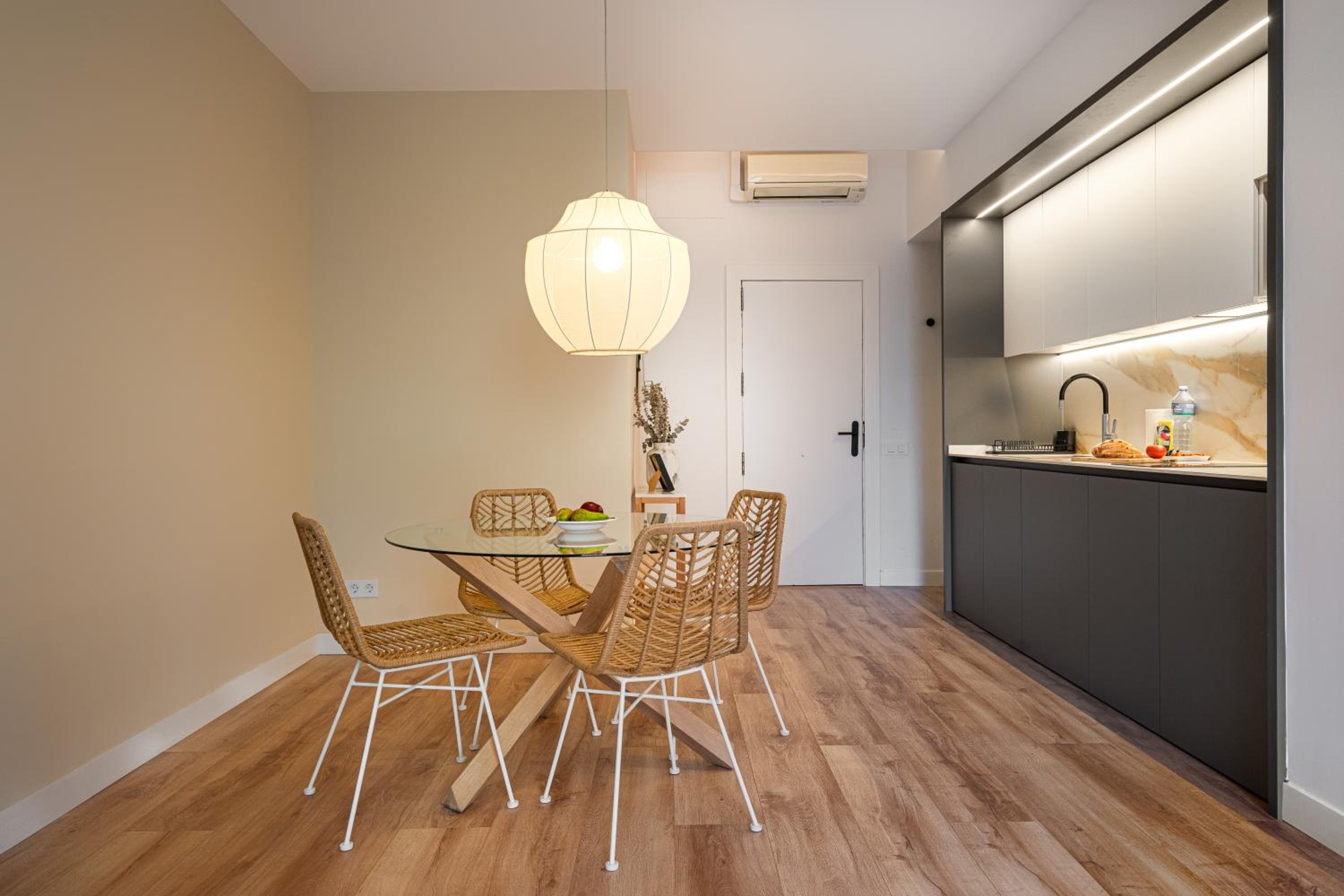 Superior One-Bedroom Apartment
