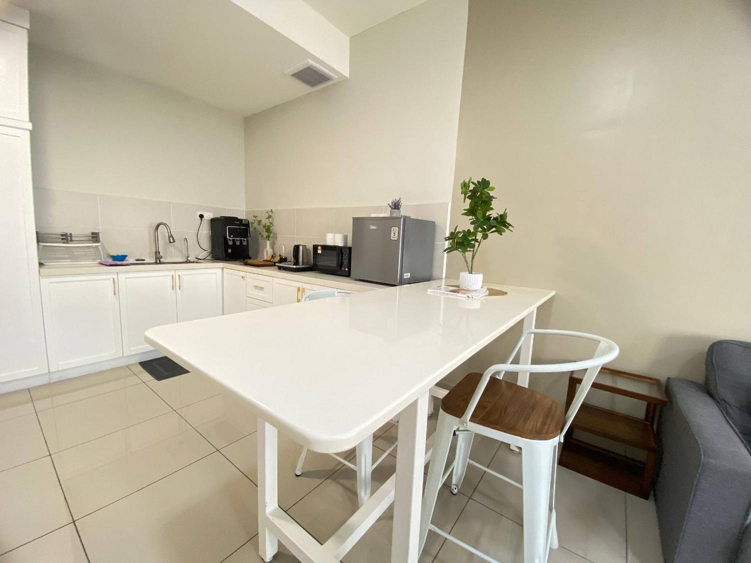Apartment with Sea View - Photo 15