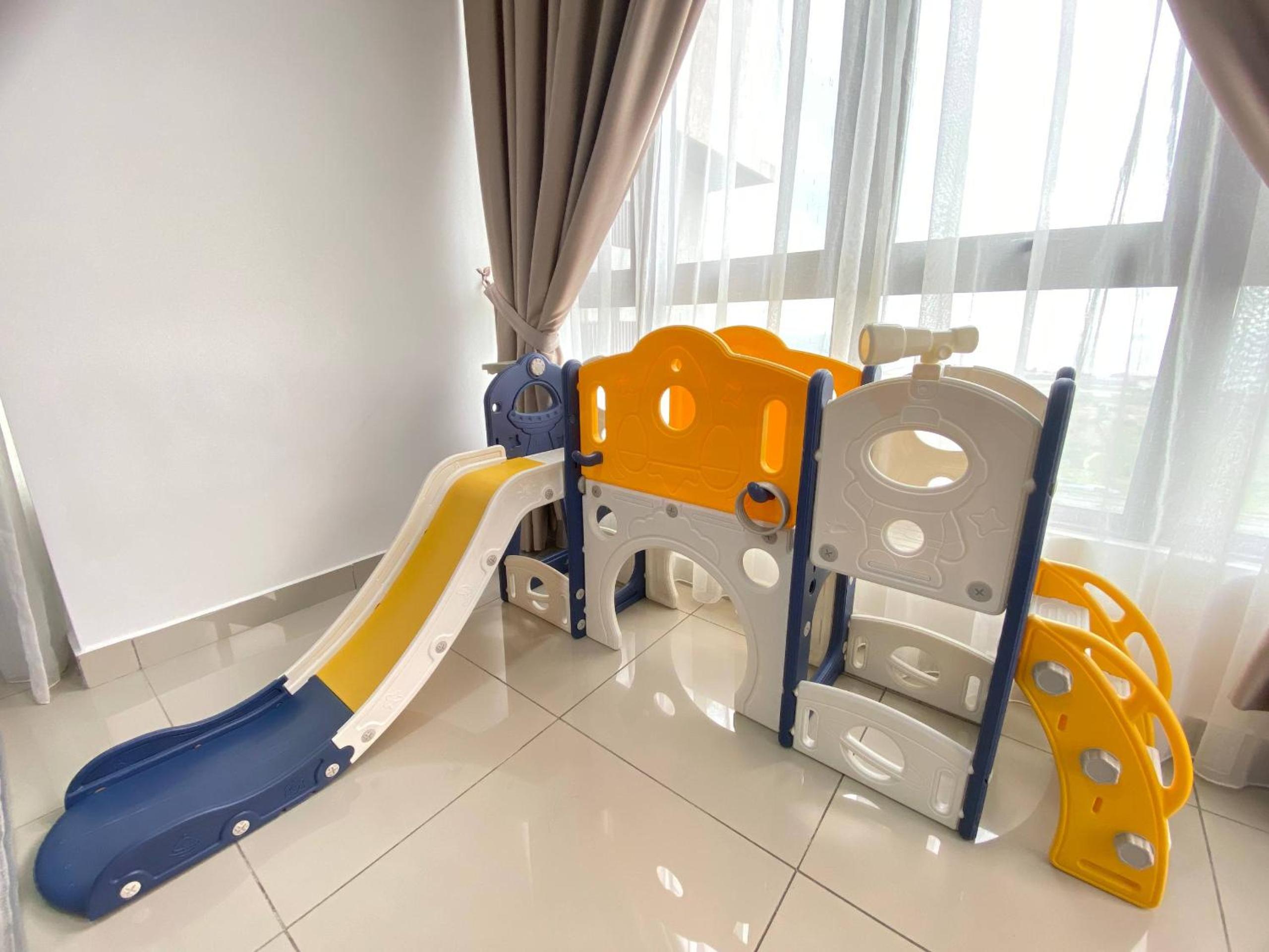 Apartment with Sea View - Photo 28