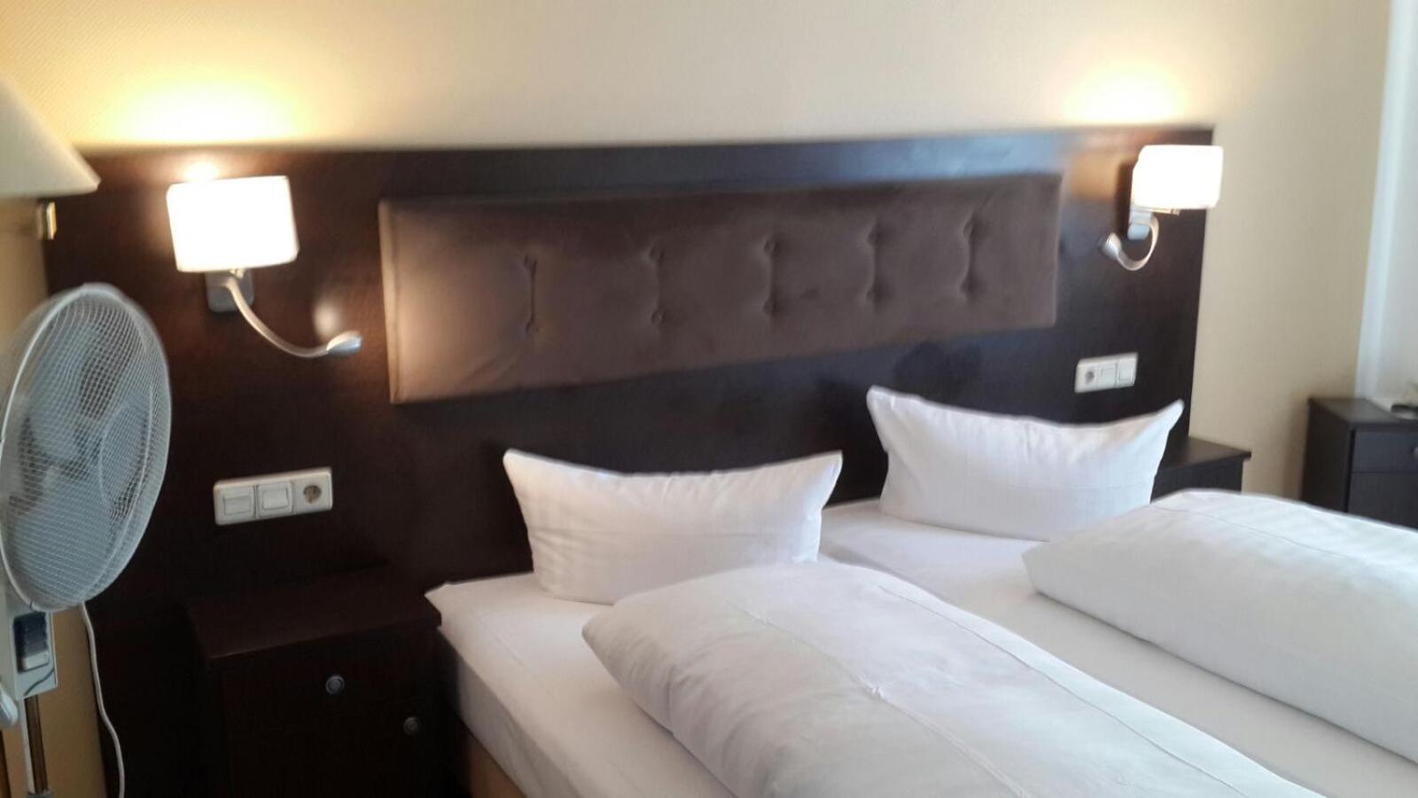 Double Room - Photo 3