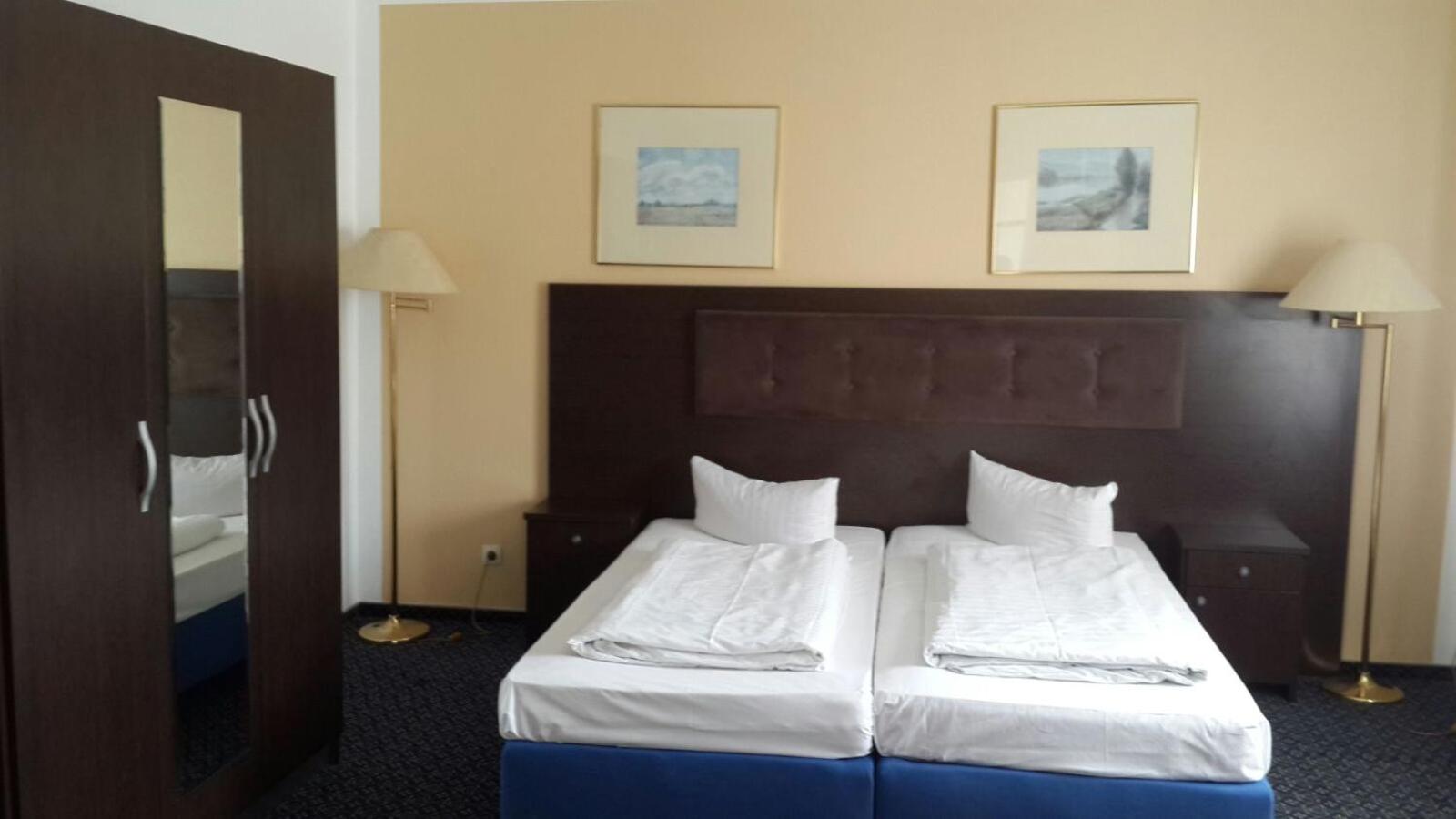 Double Room - Photo 4