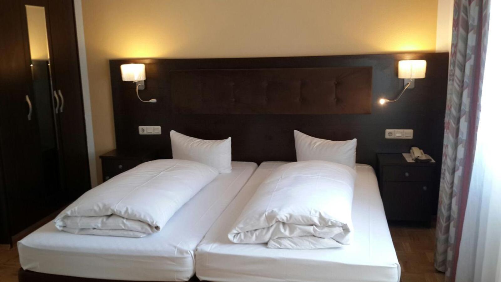 Double Room - Photo 2