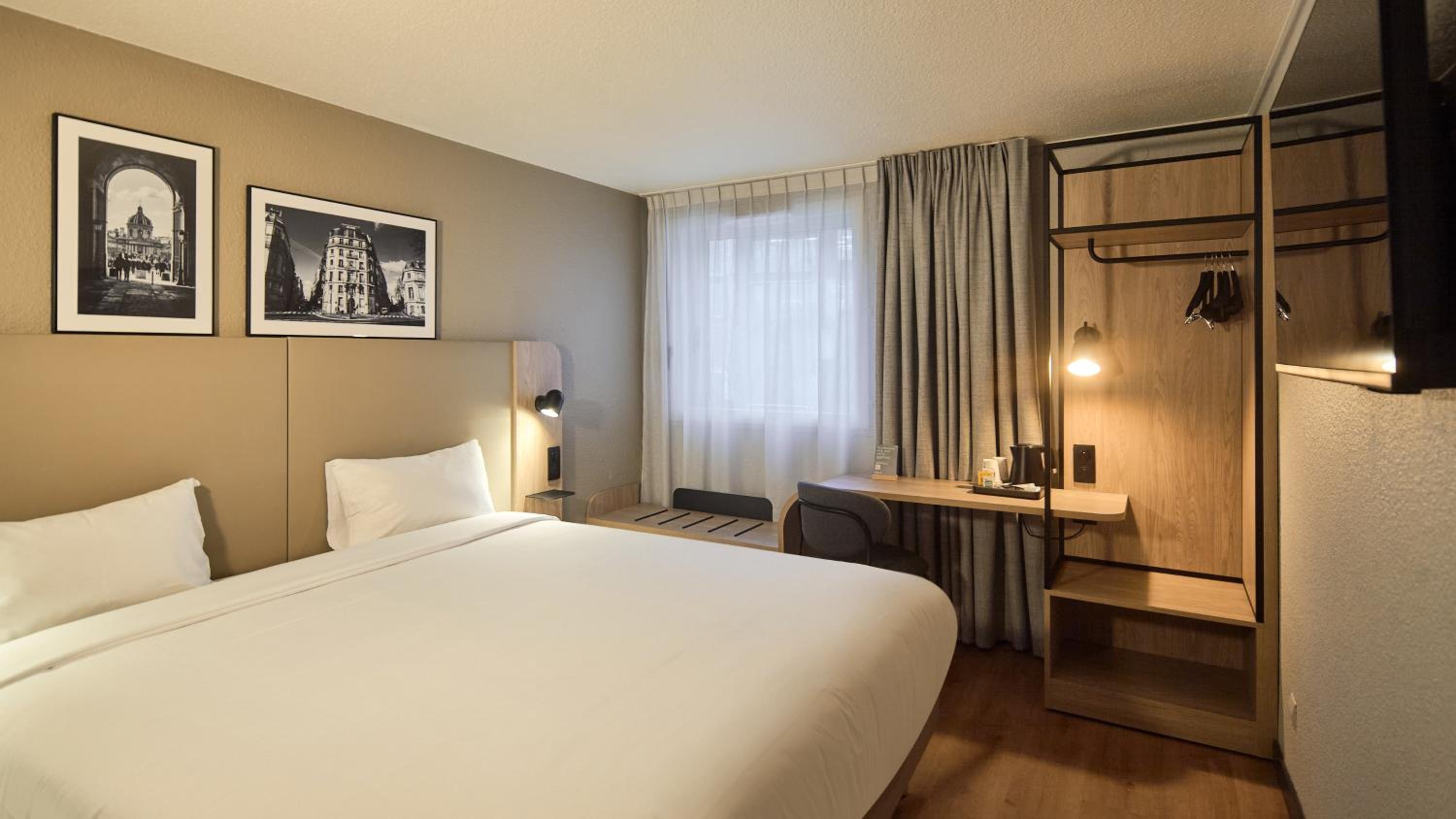 Standard Queen Room - Photo 4