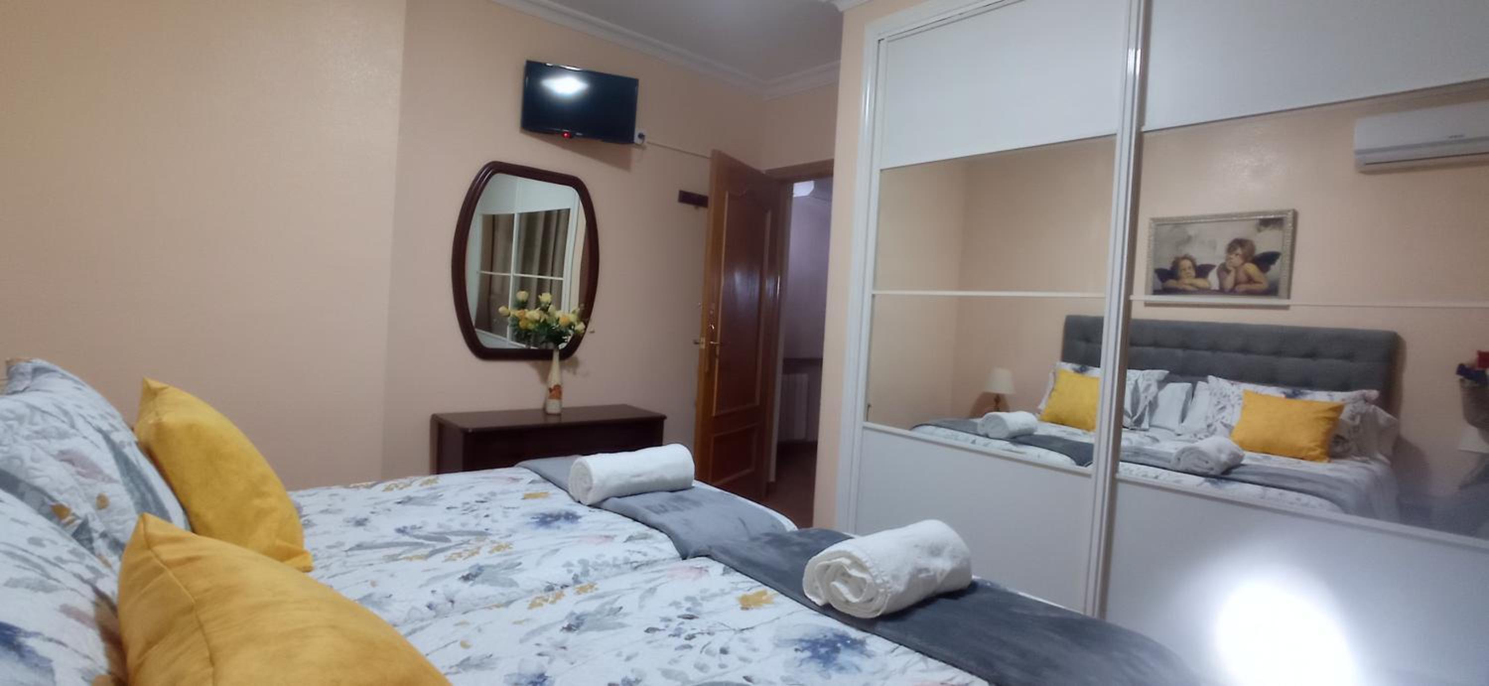 Economy Twin Room