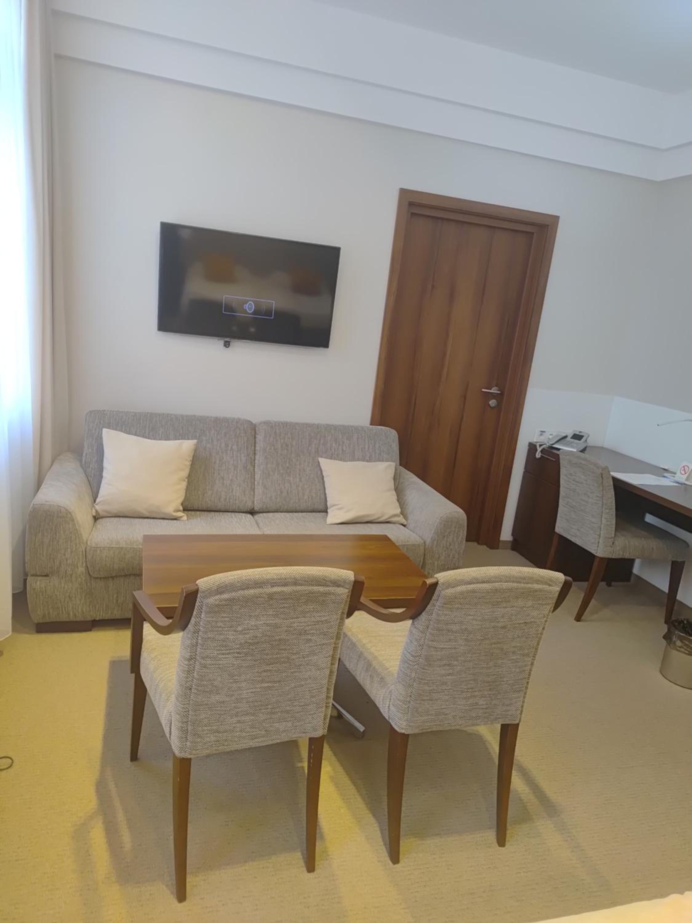 Double Room with Sofa Bed (2 Adults + 2 Children) photo 2