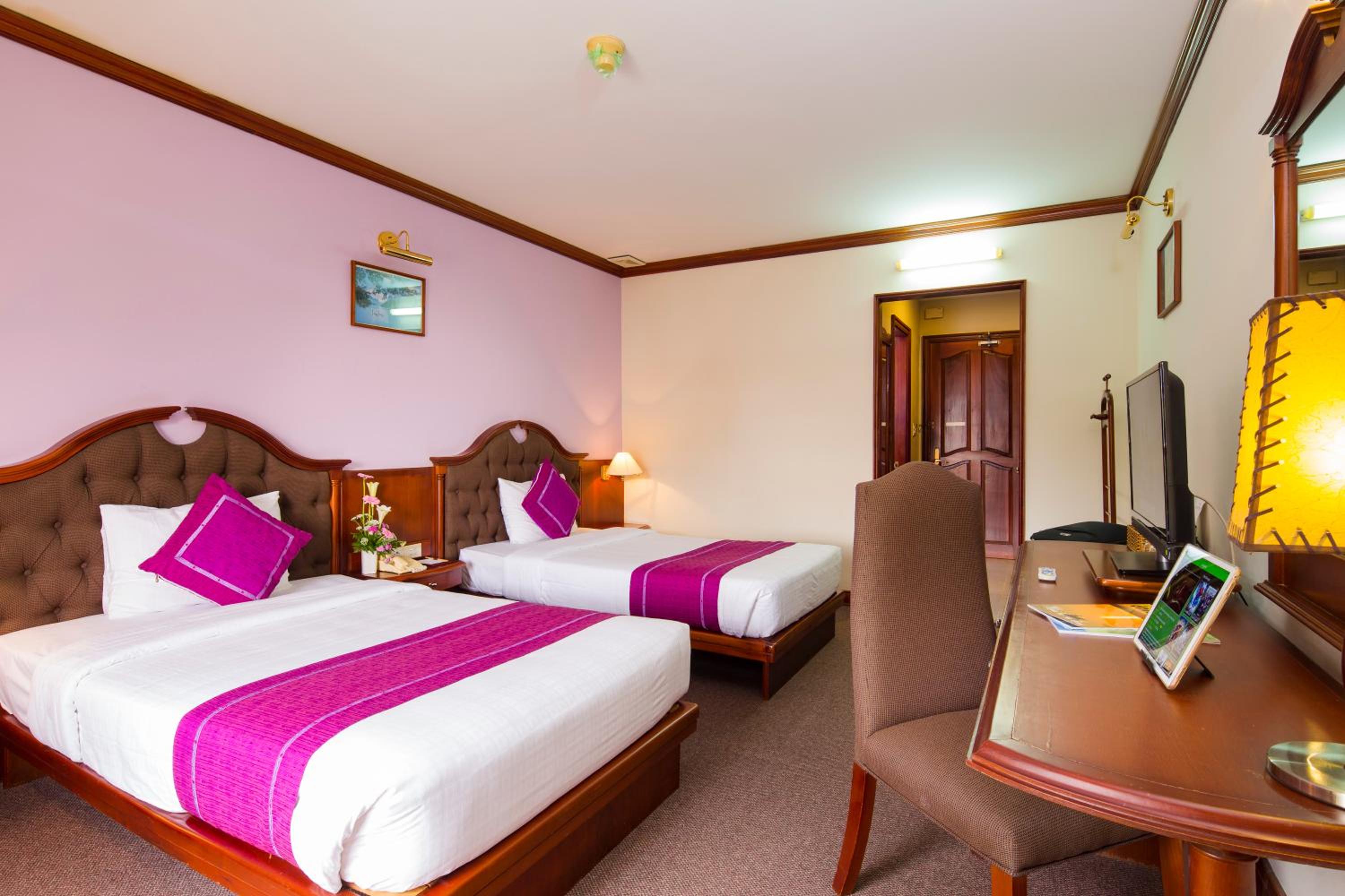 Superior Twin Room - Photo 4