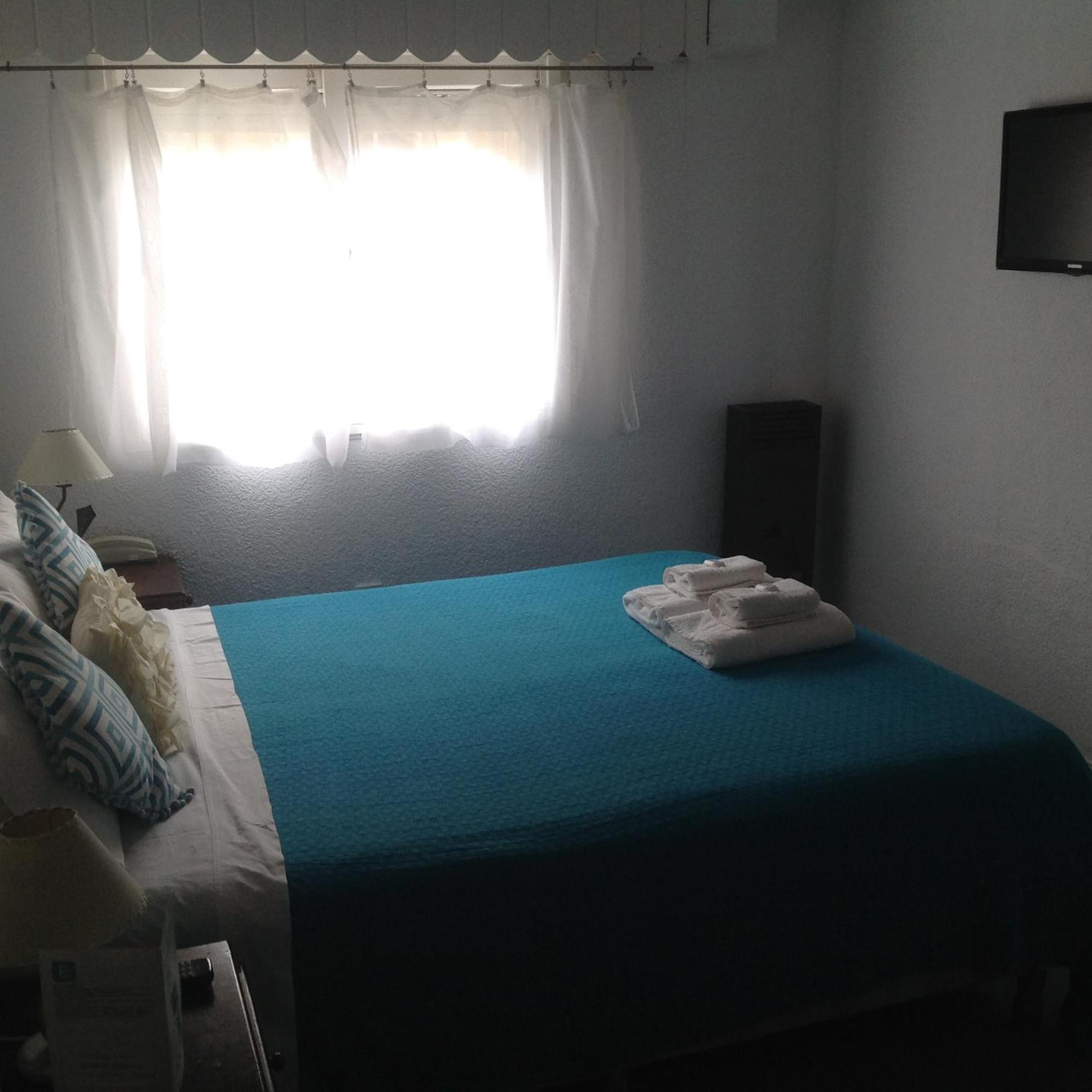 Standard Double or Twin Room photo 3