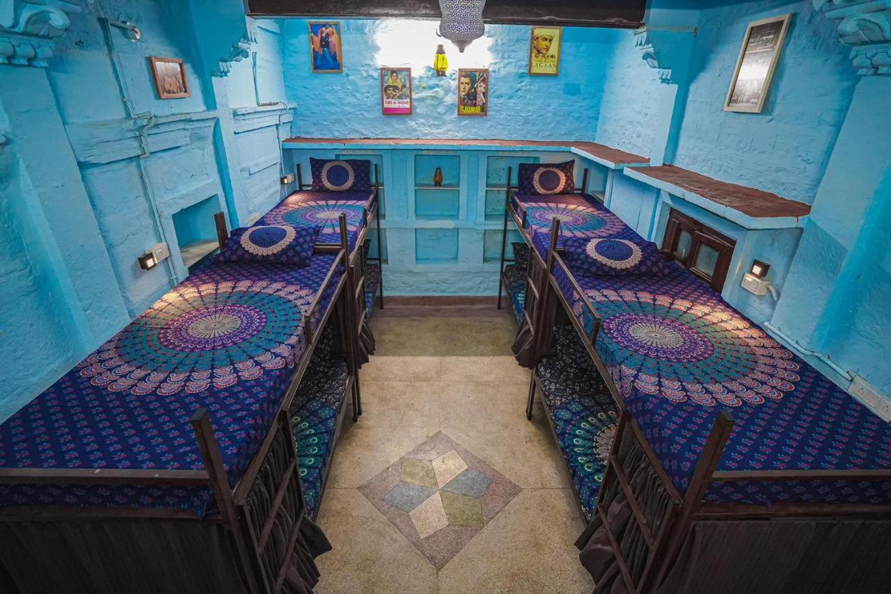 Bed in 10-Bed Mixed Dormitory Room