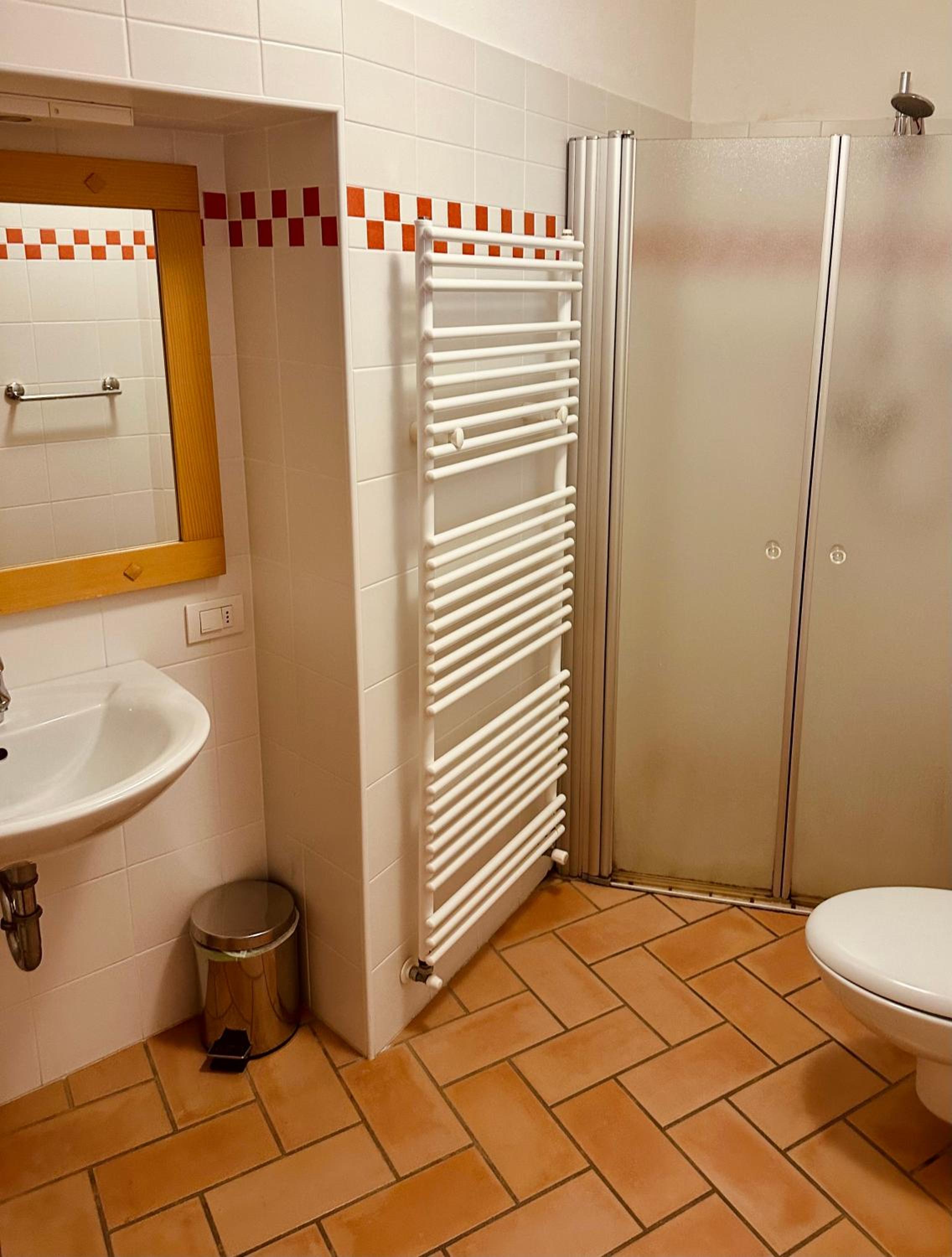 Double or Twin Room photo 2