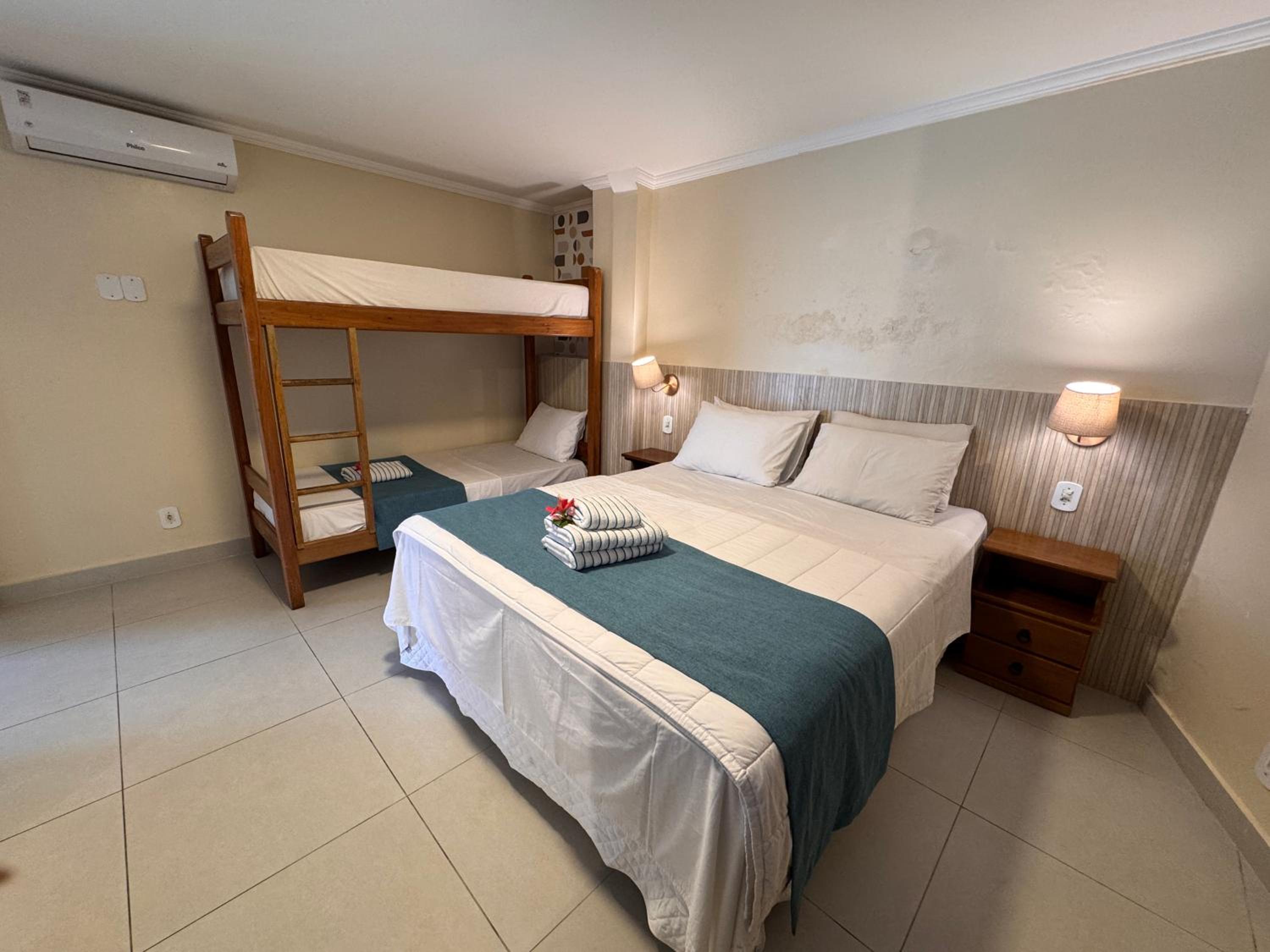Standard Quadruple Room - Photo 28