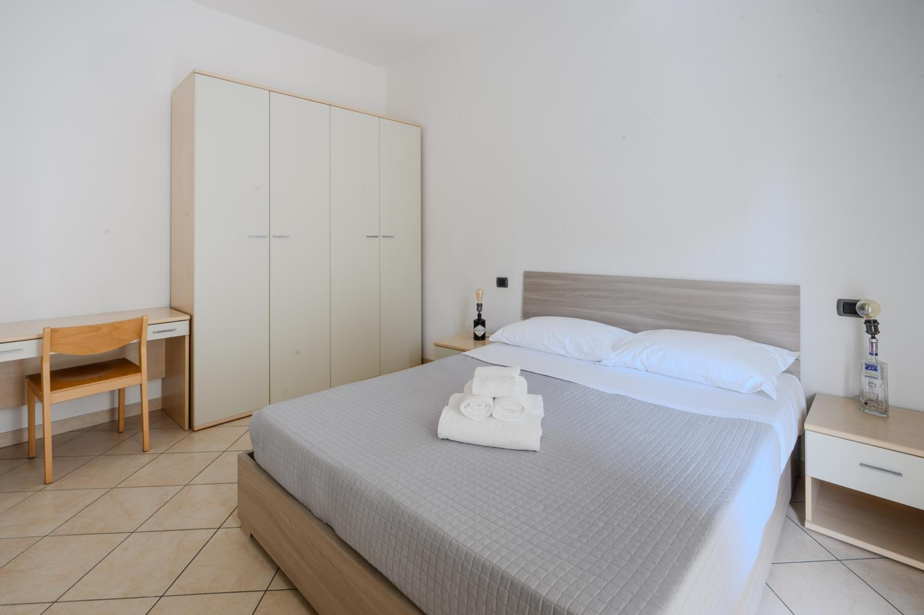 One-Bedroom Standard Apartment