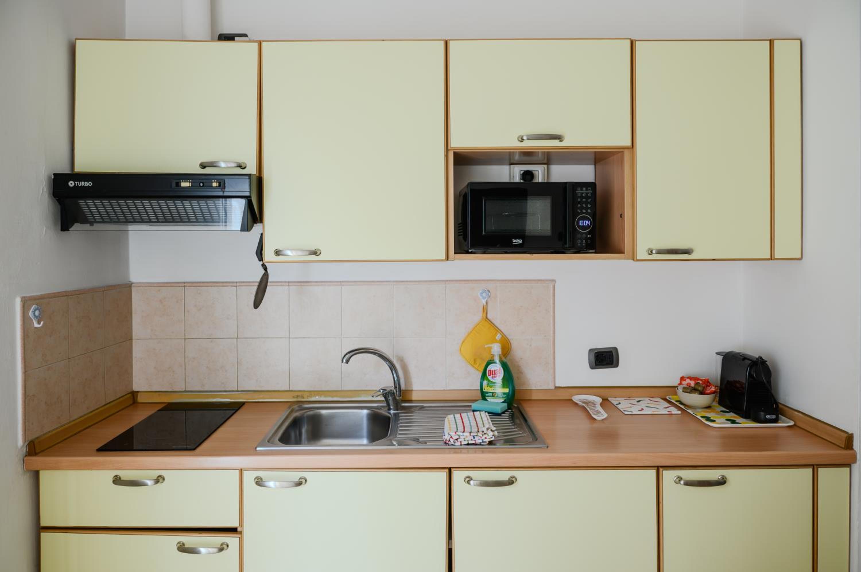 One-Bedroom Deluxe Apartment