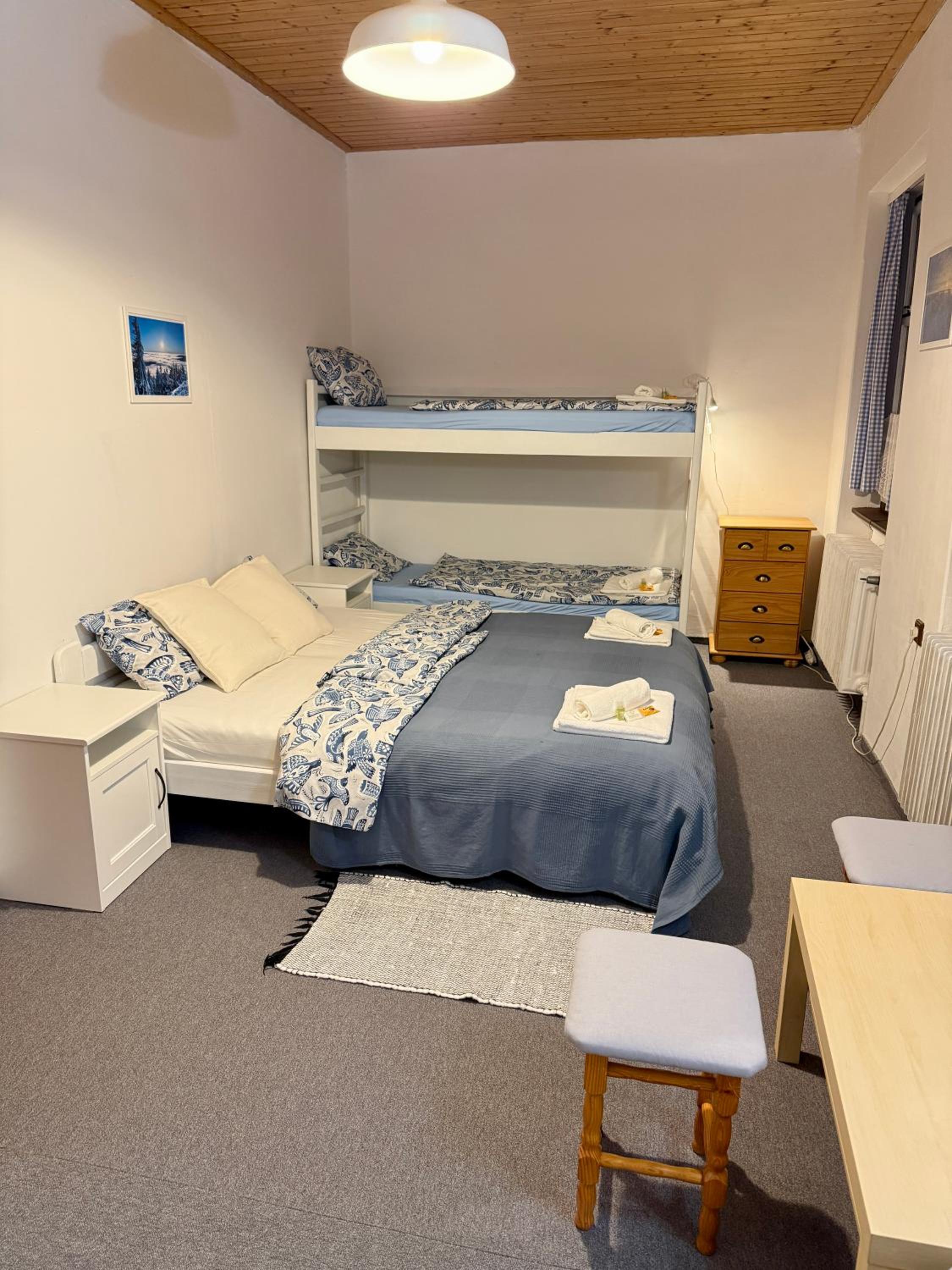 Economy Quadruple Room photo 1