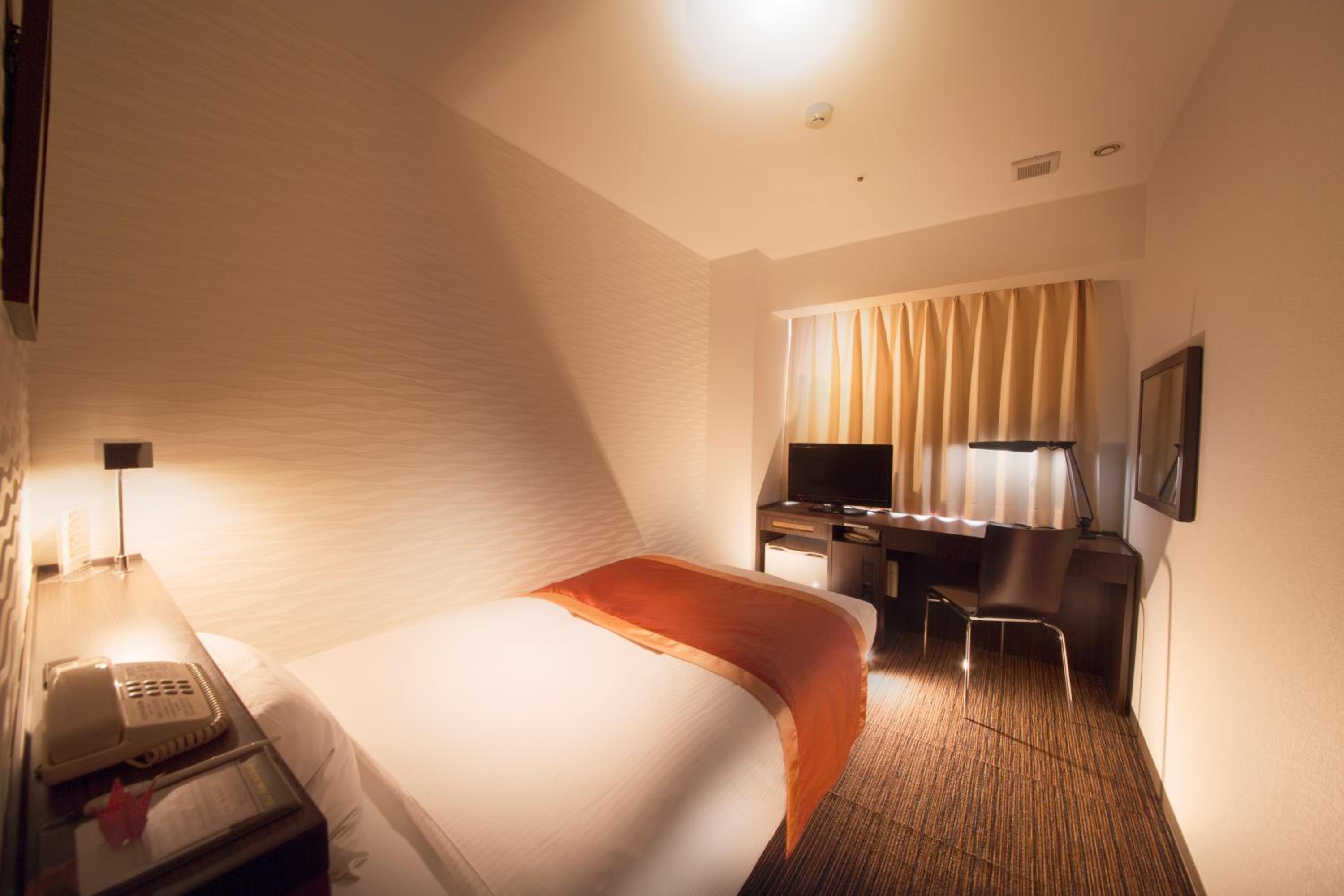 Single Room - Non-Smoking
